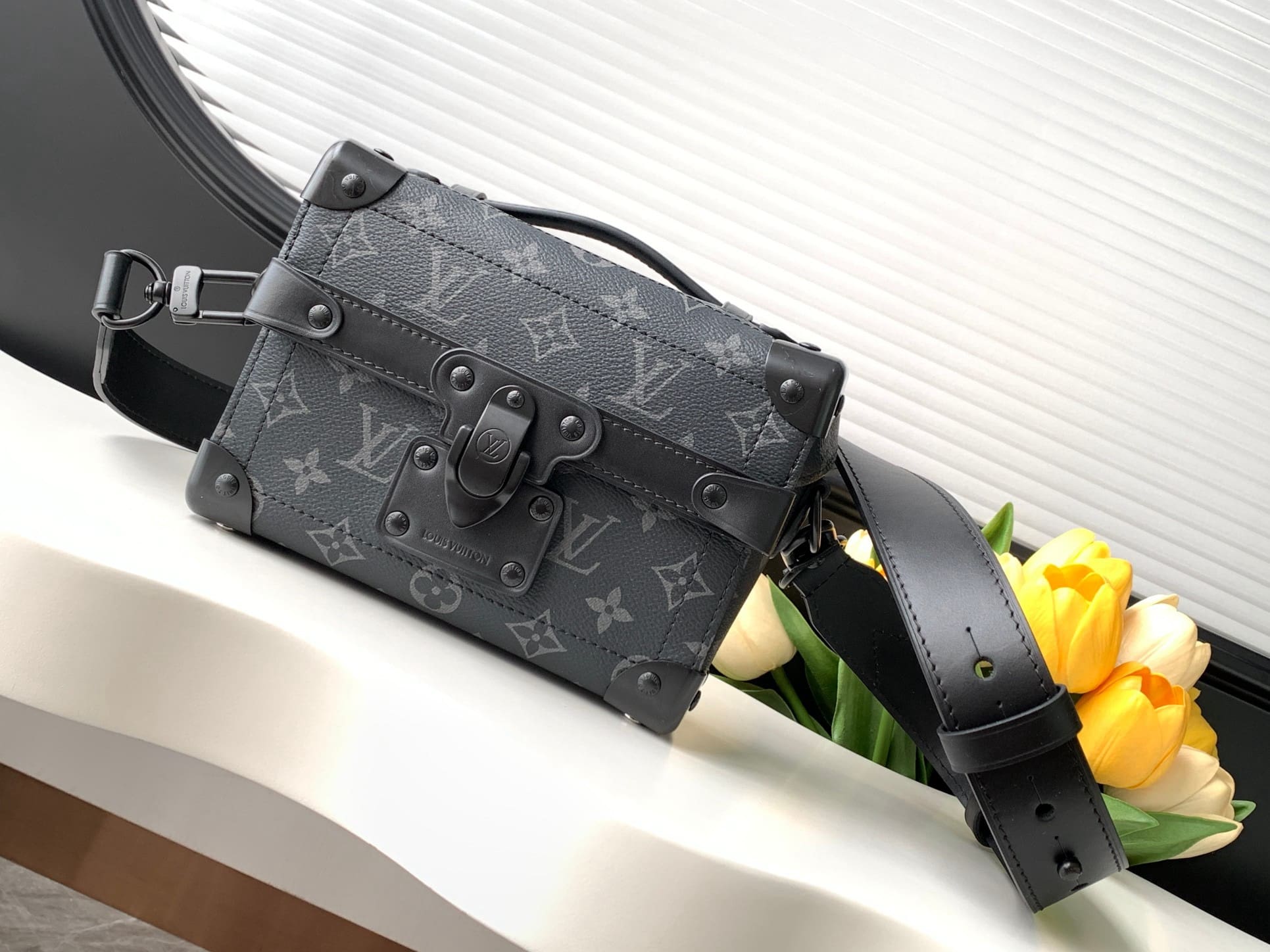 Louis Vuitton M11743 Soul Trunk - FrasersFashion