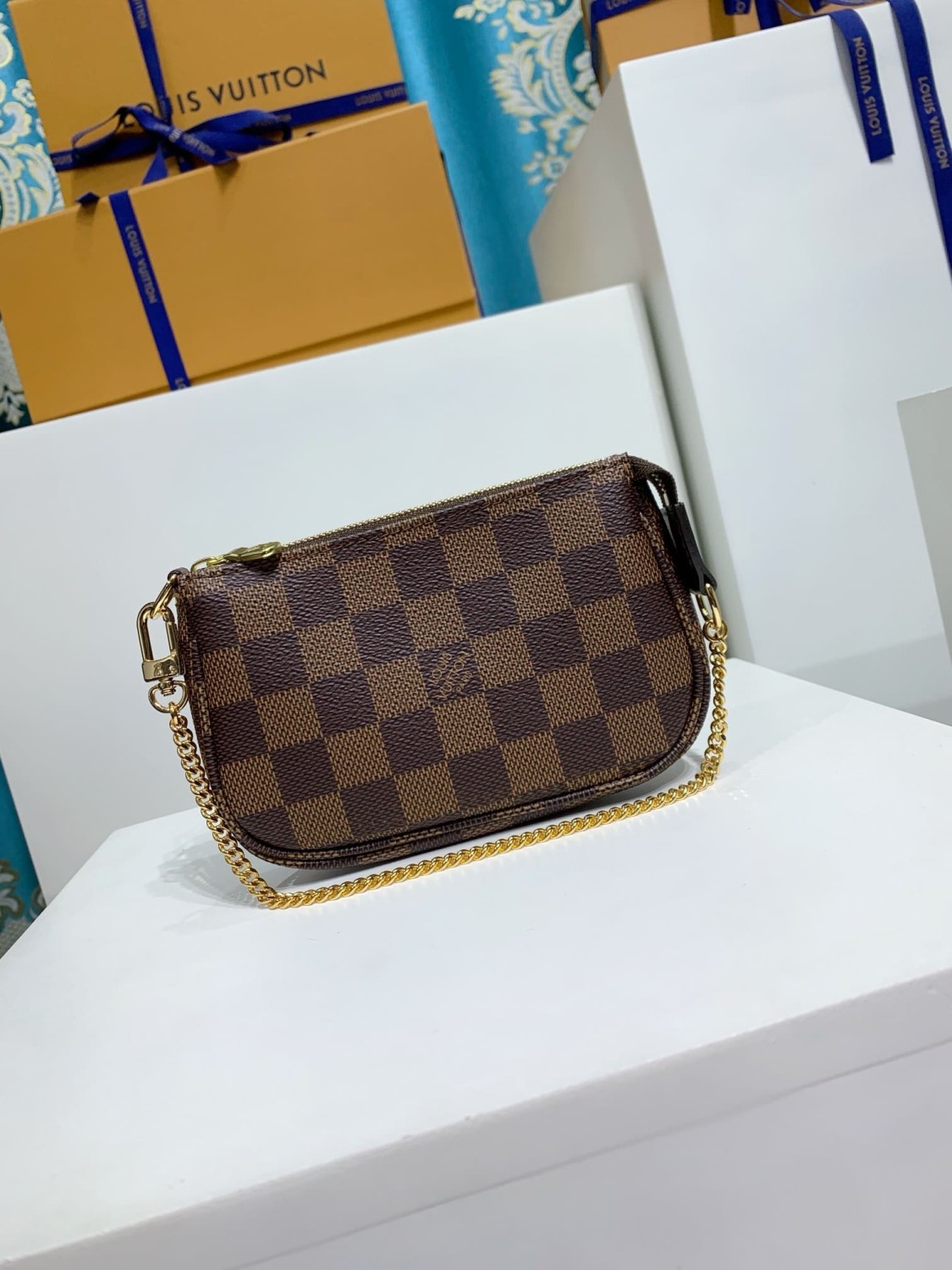 Louis Vuitton N58009 Mini Pochette Accessoires - FrasersFashion