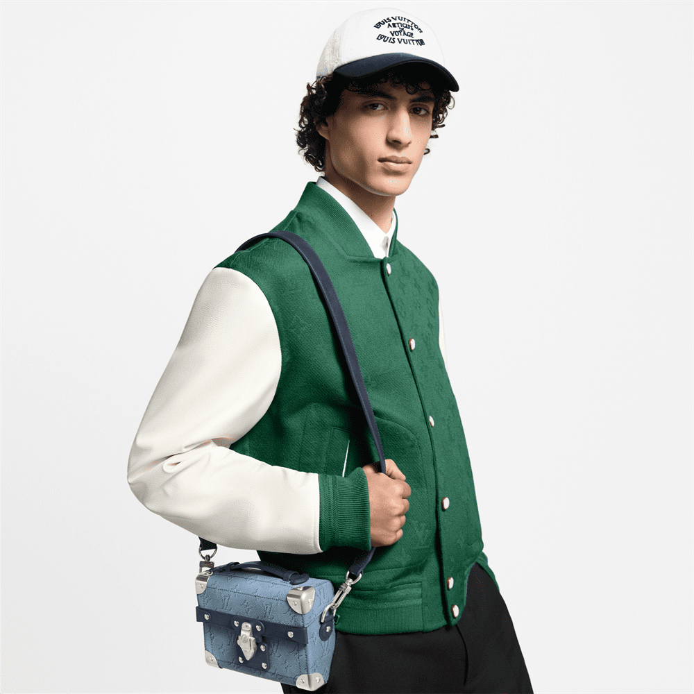Louis Vuitton M15035 Soul Trunk Bag - FrasersFashion