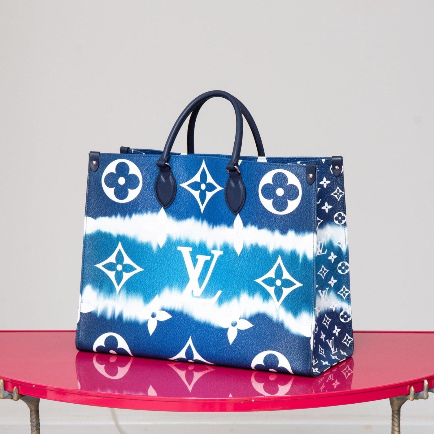 Louis Vuitton M45120 ONTHEGO TOTE BAG - FrasersFashion