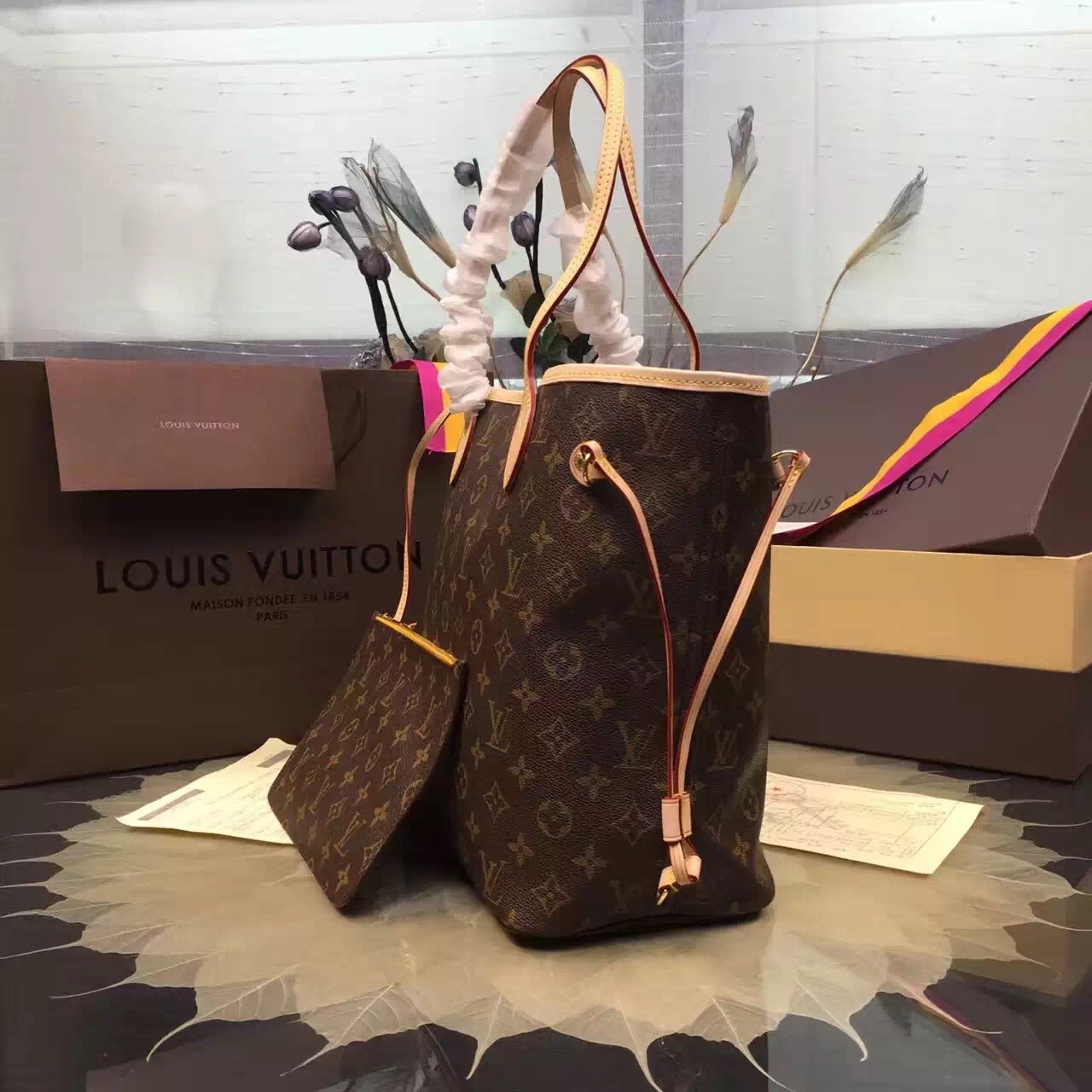 LOUIS VUITTON Neverfull MM Bag Monogram Canvas M40997 - FrasersFashion