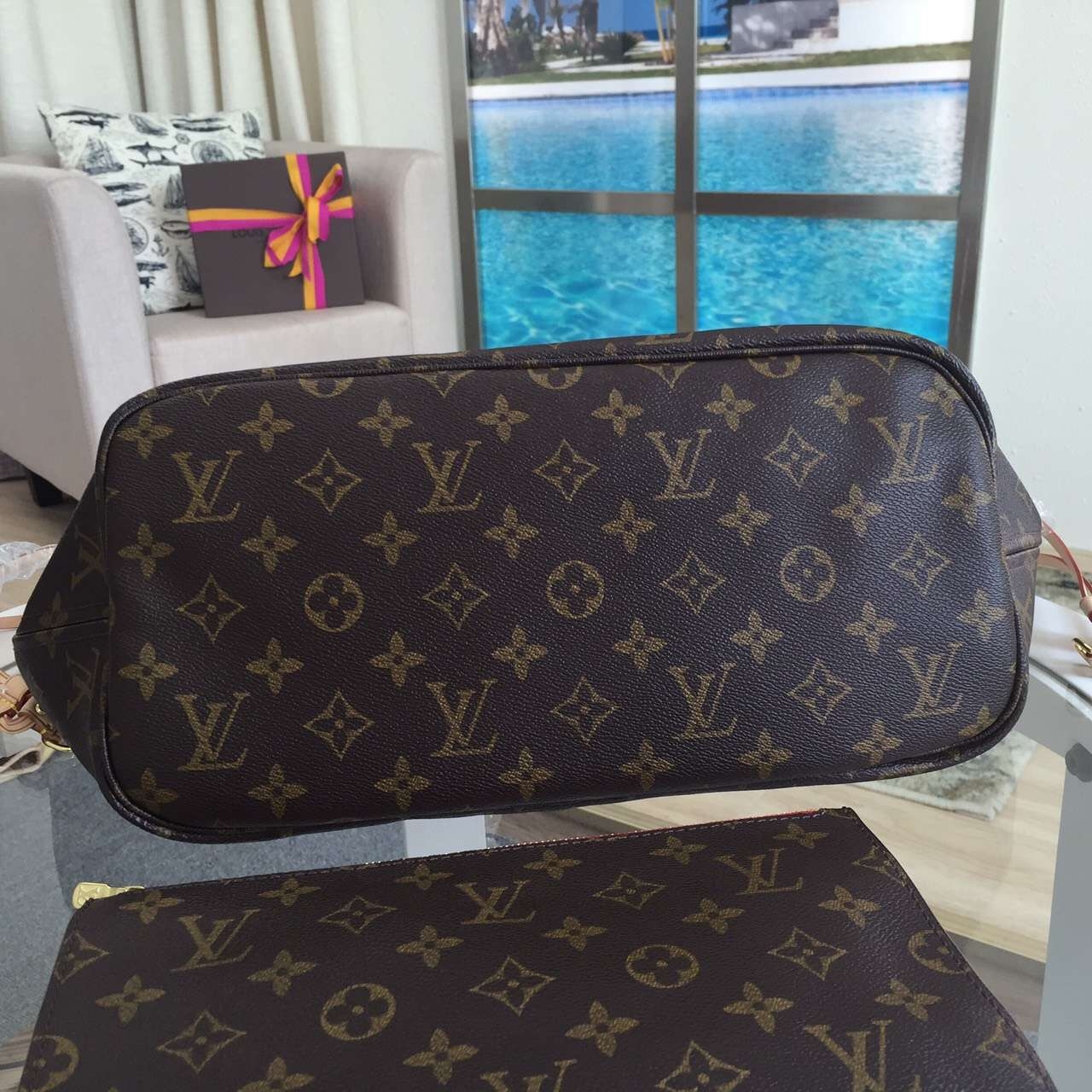 LOUIS VUITTON Neverfull MM Bag Monogram Canvas M40996 - FrasersFashion