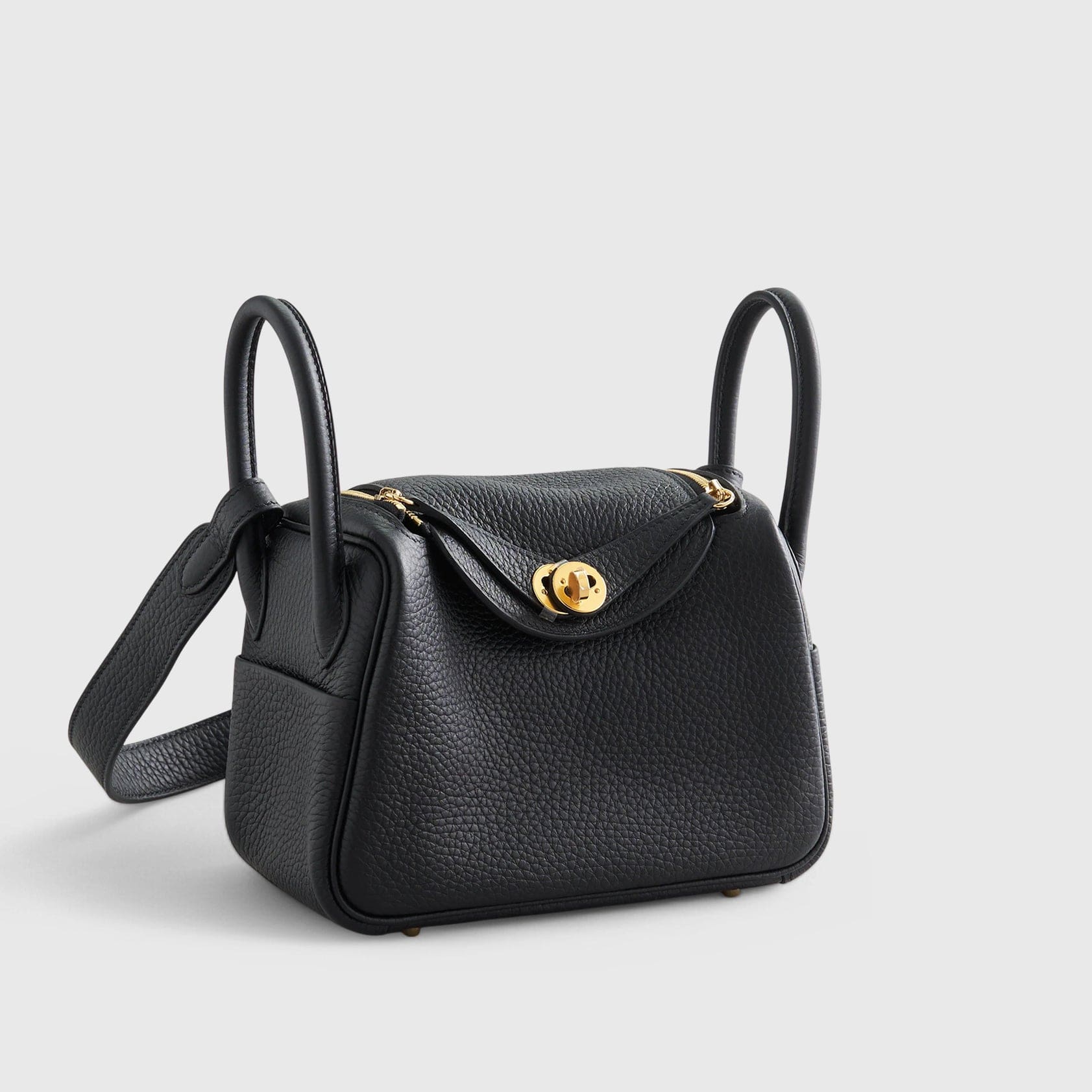 HERMES Lindy 20 Clemence Black Gold Hardware - FrasersFashion