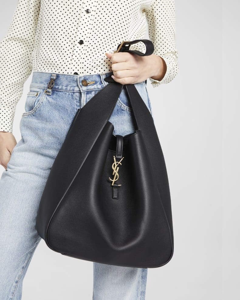Saint Laurent LE 5 ?? 7 SUPPLE SMALL IN GRAINED LEATHER - FrasersFashion