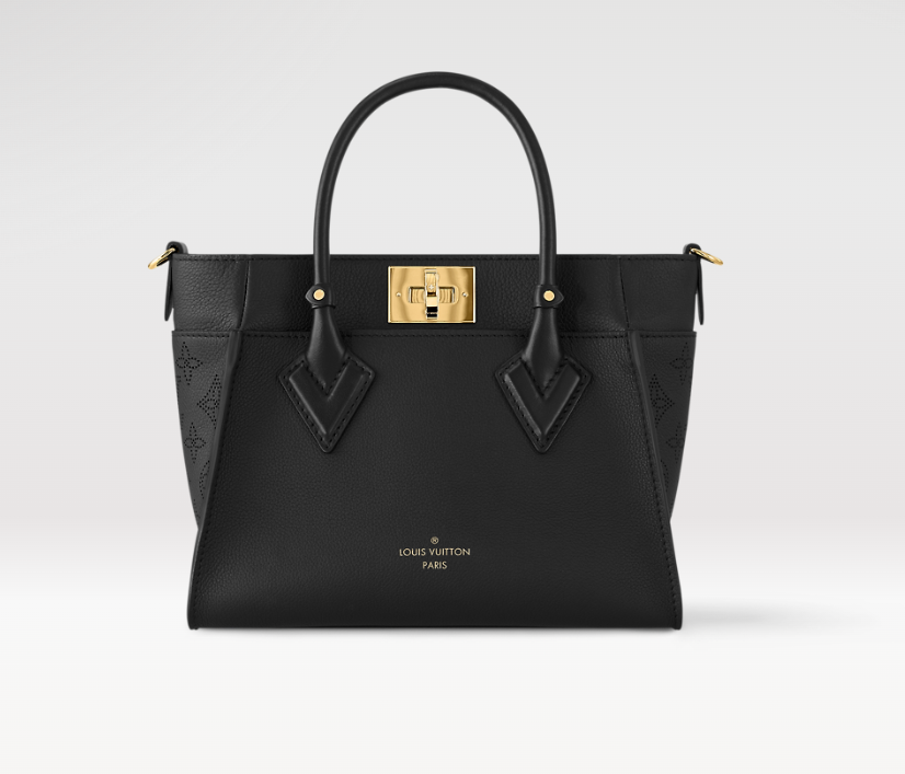 Louis Vuitton new arrival M21546 On My Side PM size: 25 x 20 x 12 cm - FrasersFashion