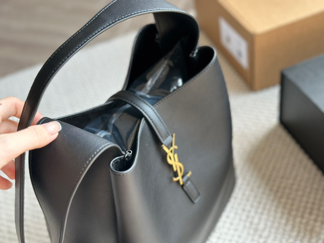 Saint Laurent hobo big size bag - FrasersFashion