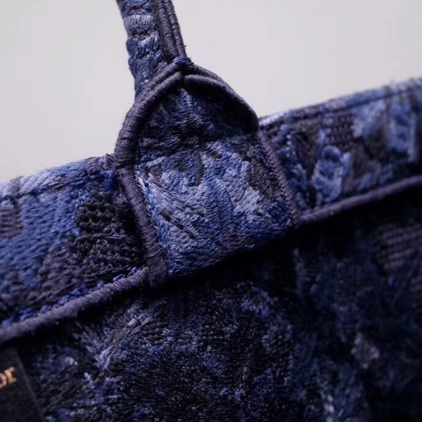 DIOR Book Tote Bag In Blue KaleiDscopic Canvas - FrasersFashion