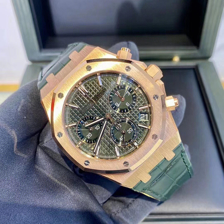 Audemars Piguet ROYAL OAK SELFWINDING CHRONOGRAPH Ref. 26240OR.OO.D404CR.01 - FrasersFashion