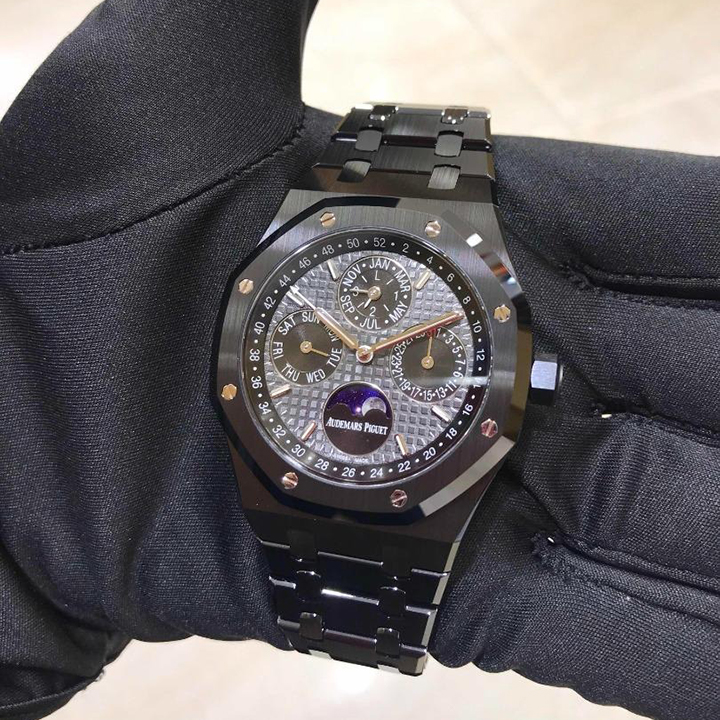 Audemars Piguet ROYAL OAK PERPETUAL CALENDAR Ref. 26579CE.OO.1225CE.01 - FrasersFashion