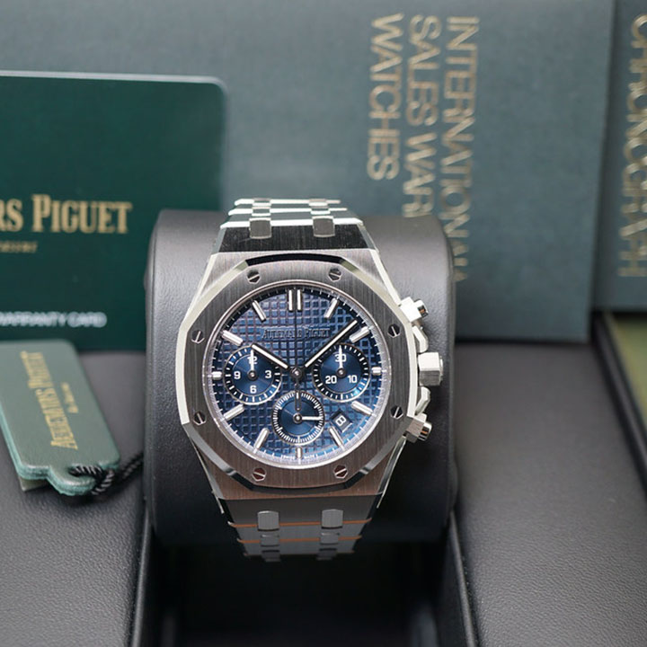 Audemars Piguet ROYAL OAK SELFWINDING CHRONOGRAPH Ref. 26715ST.OO.1356ST.01 - FrasersFashion