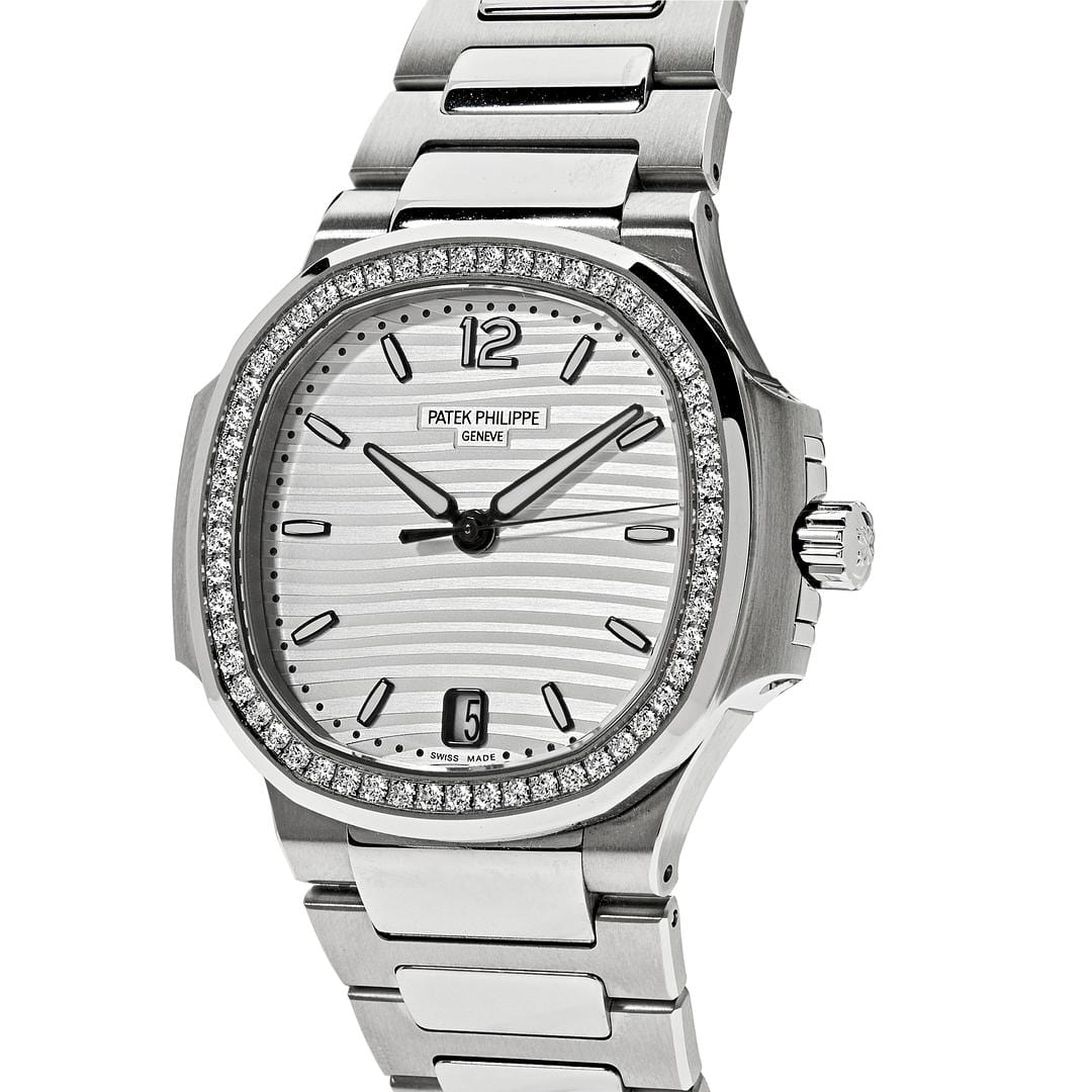 Patek Philippe Nautilus 7118/1200A-010 'Ladies' 35.2mm - FrasersFashion