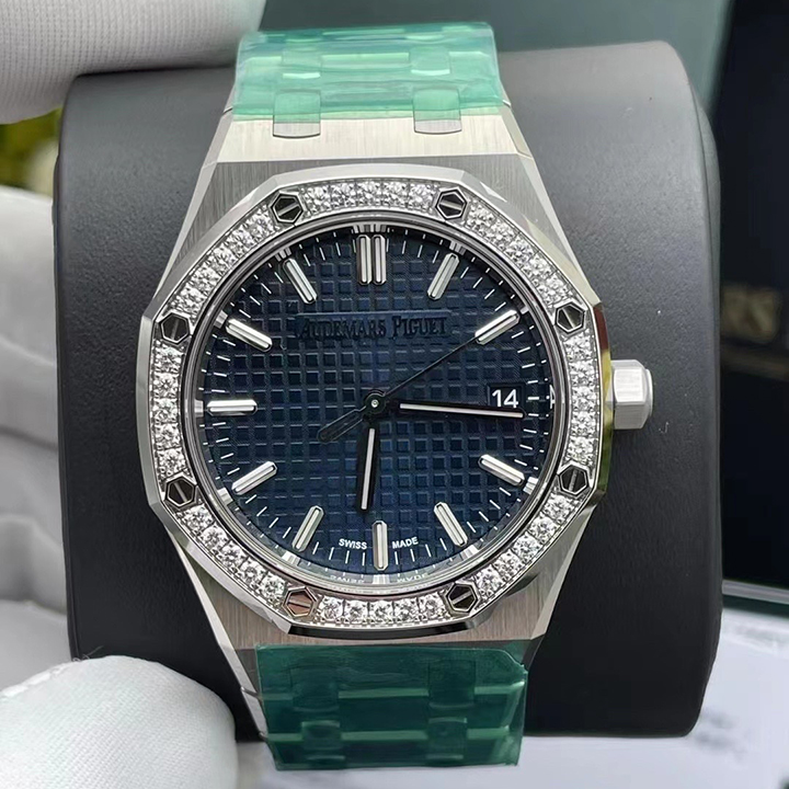 Audemars Piguet ROYAL OAK SELFWINDING 