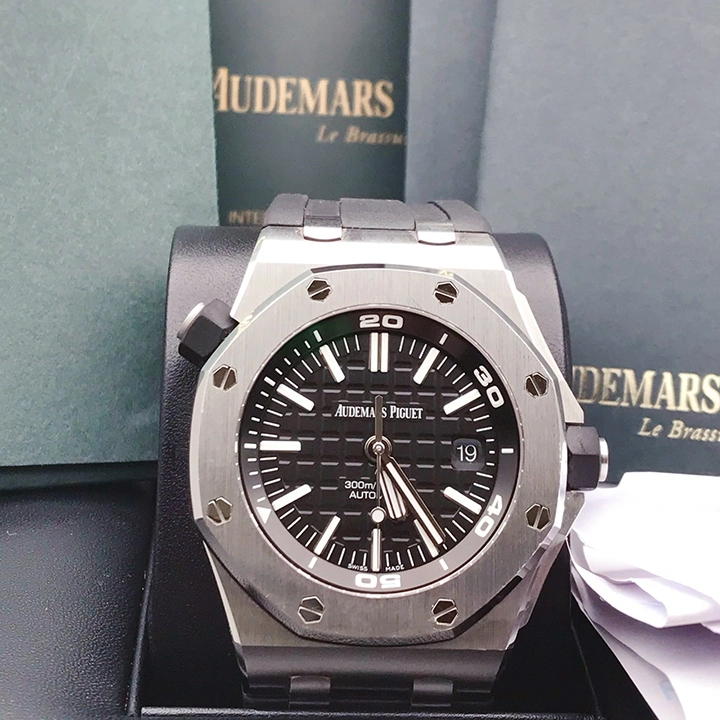 Audemars Piguet ROYAL OAK OFFSHORE DIVER Ref. 15710ST.OO.A002CA.01 - FrasersFashion