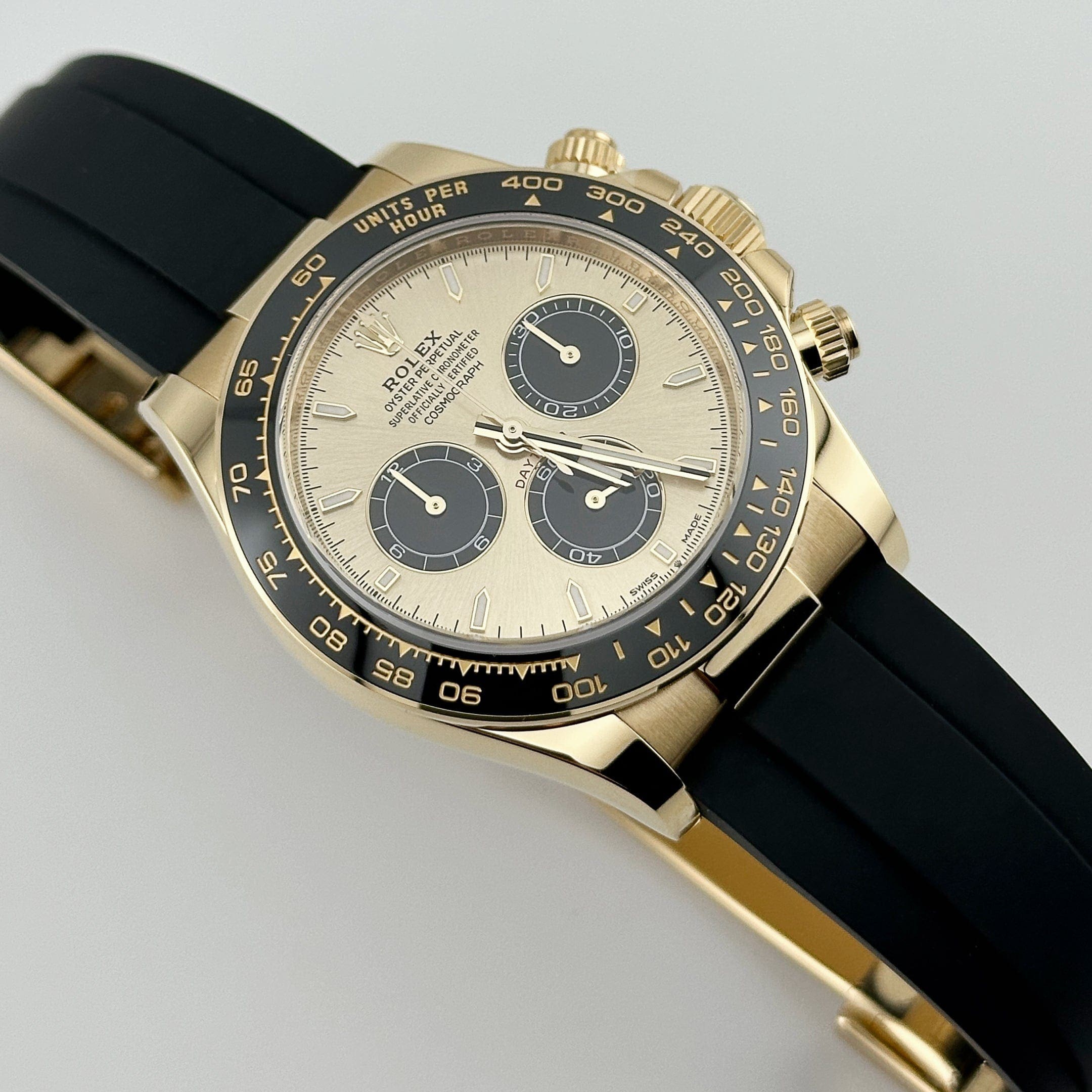 Rolex Daytona 126518LN Yellow Gold Champagne Black Dial (2024) - FrasersFashion