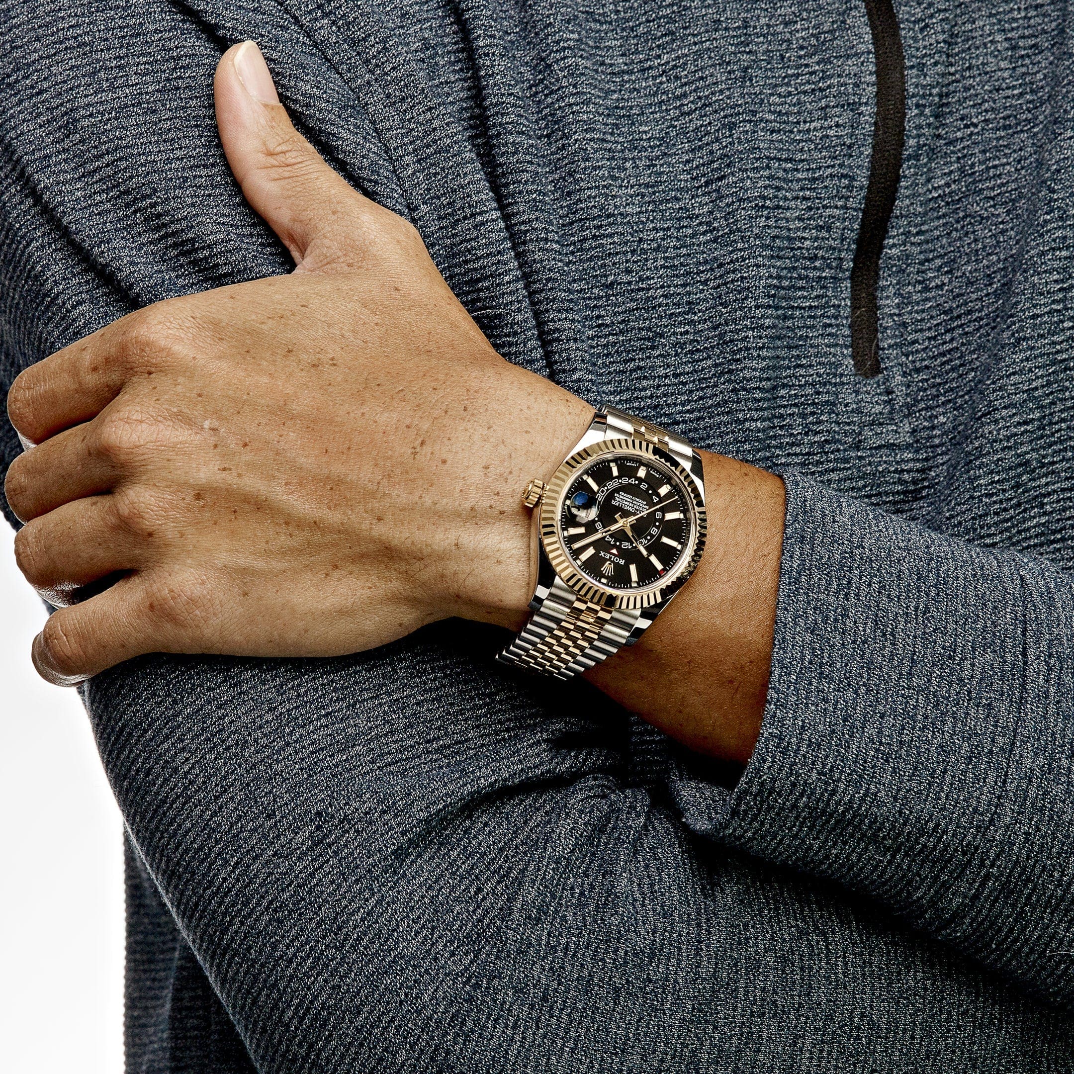 Rolex Sky-Dweller 336933 Stainless Steel Yellow Gold Jubilee Black Dial (2024) - FrasersFashion