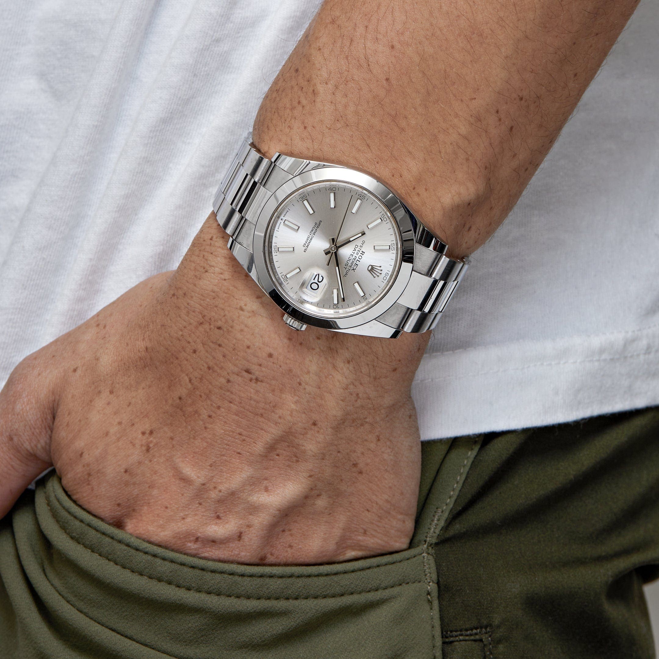 Rolex Datejust 41 126300 Stainless Steel Silver Dial Oyster (2025) - FrasersFashion