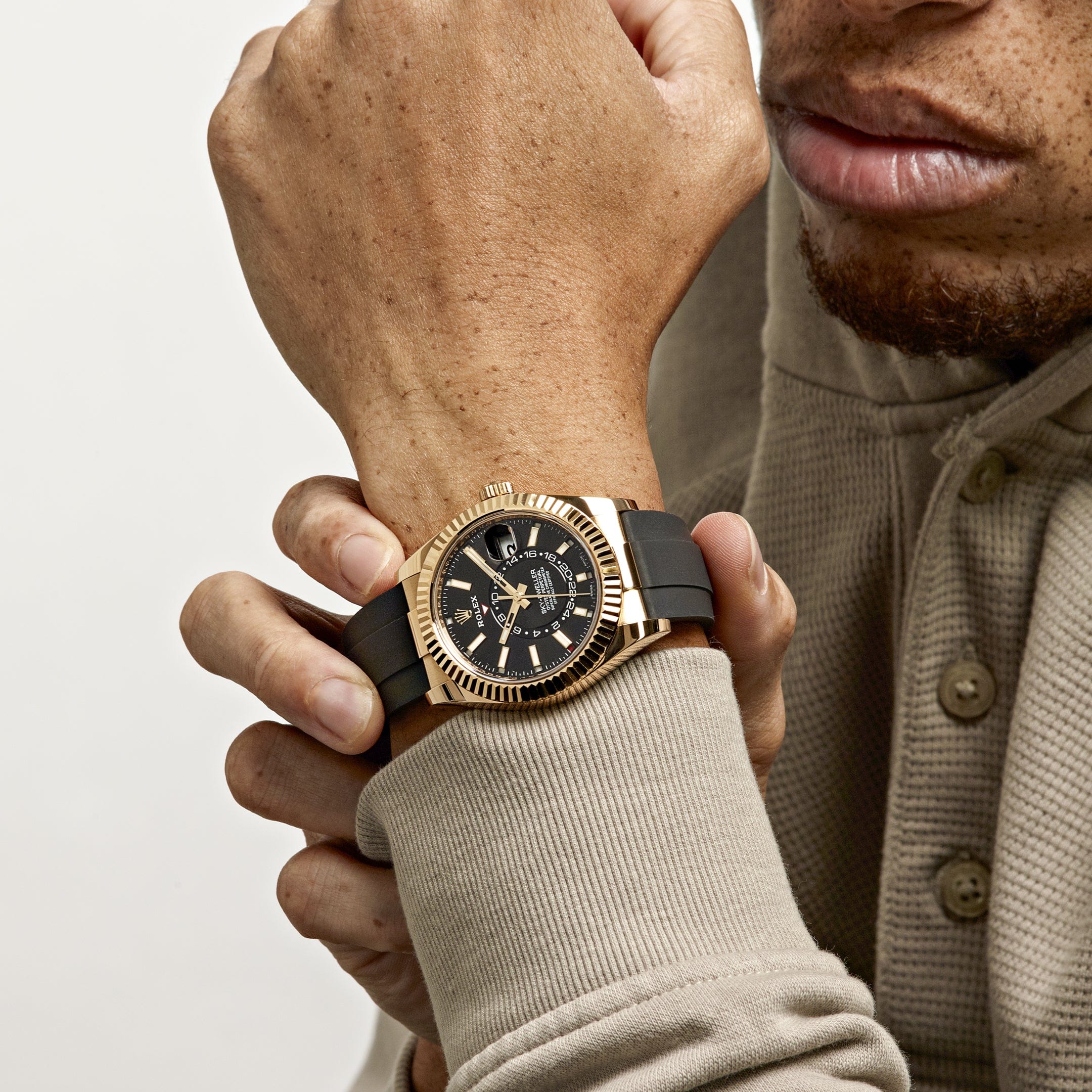 Rolex Sky-Dweller 336238 Yellow Gold  Bright Black Dial (2024) - FrasersFashion