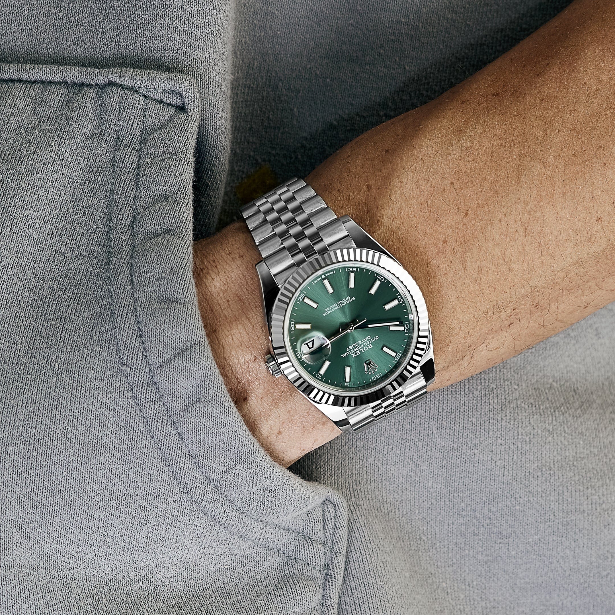 Rolex Datejust 41 126334 Stainless Steel Green Dial Jubilee (2022) - FrasersFashion