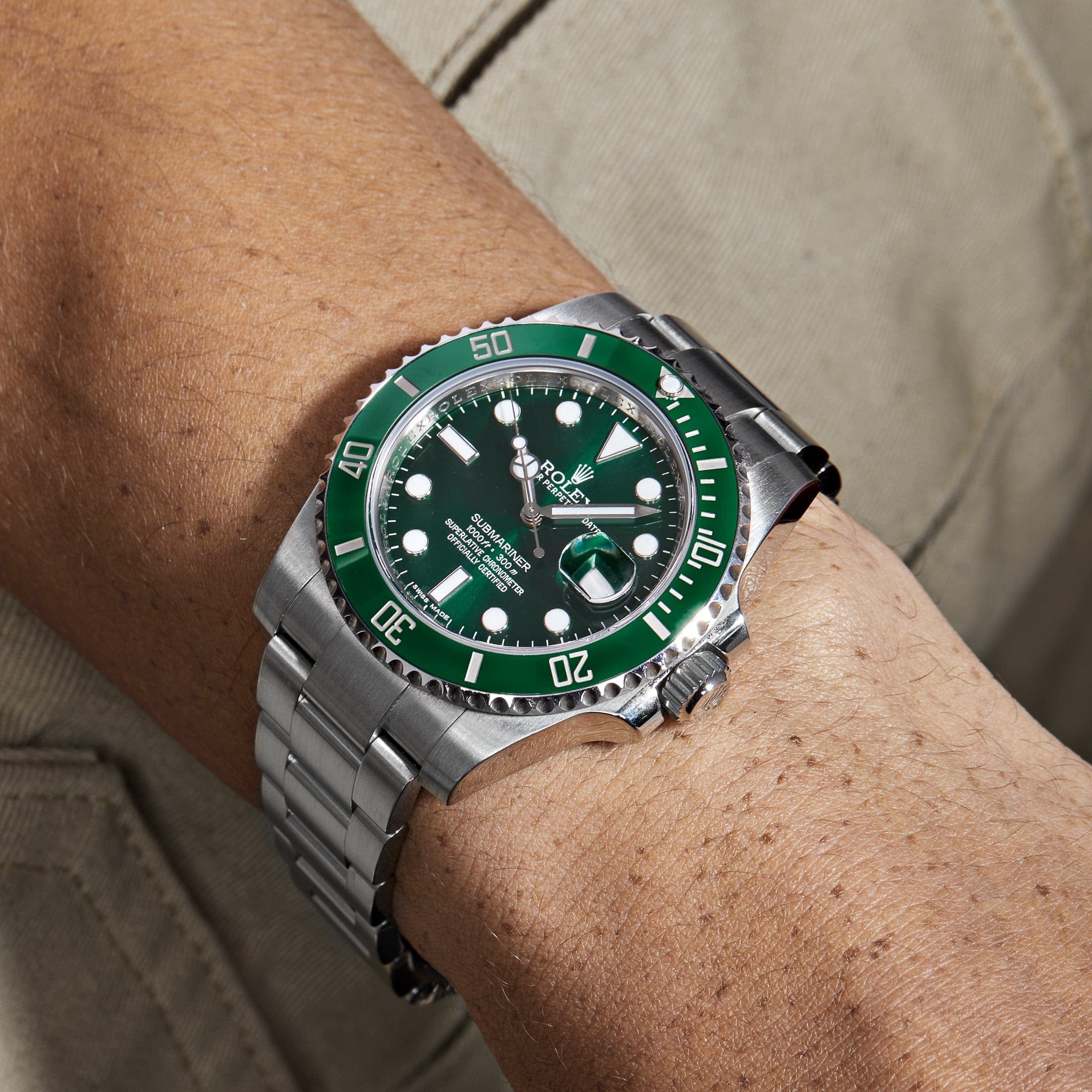 Rolex Submariner Date 116610LV ??Hulk?? Stainless Steel Green Dial - FrasersFashion