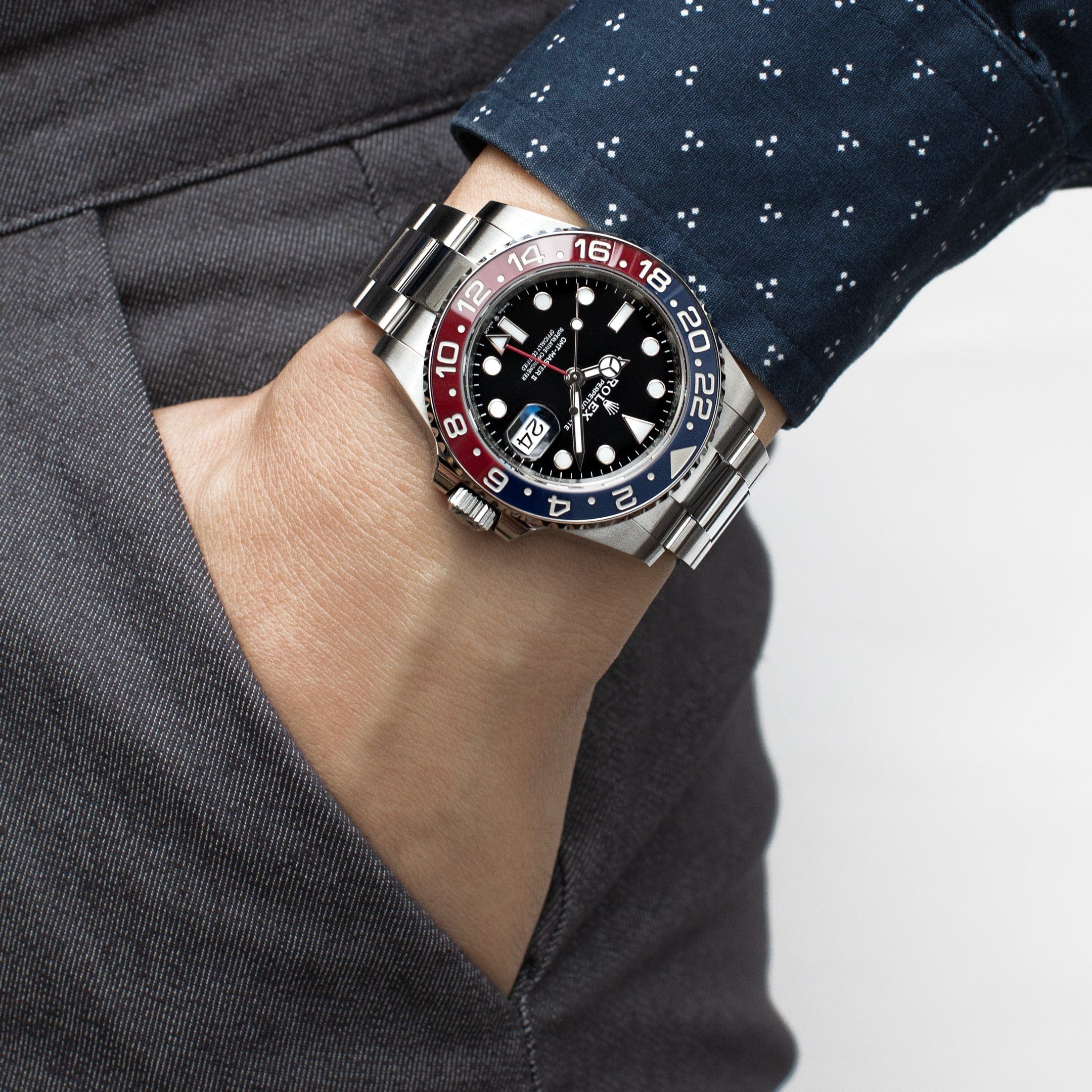 Rolex GMT-Master II 126710BLRO ??Pepsi?? Stainless Steel Black Dial Oyster (2025) - FrasersFashion