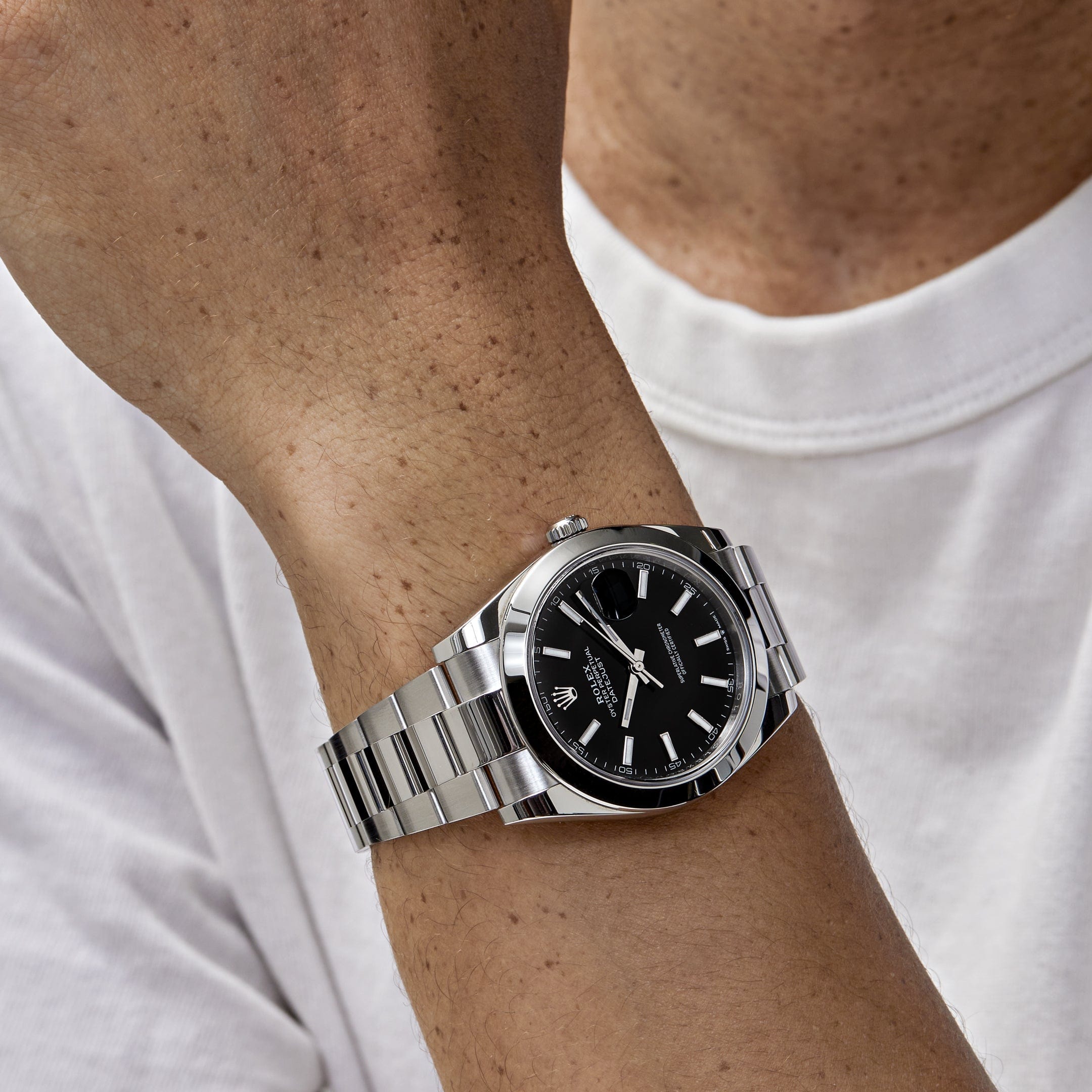 Rolex Datejust 41 126300 Stainless Steel Black Dial Oyster (2024) - FrasersFashion