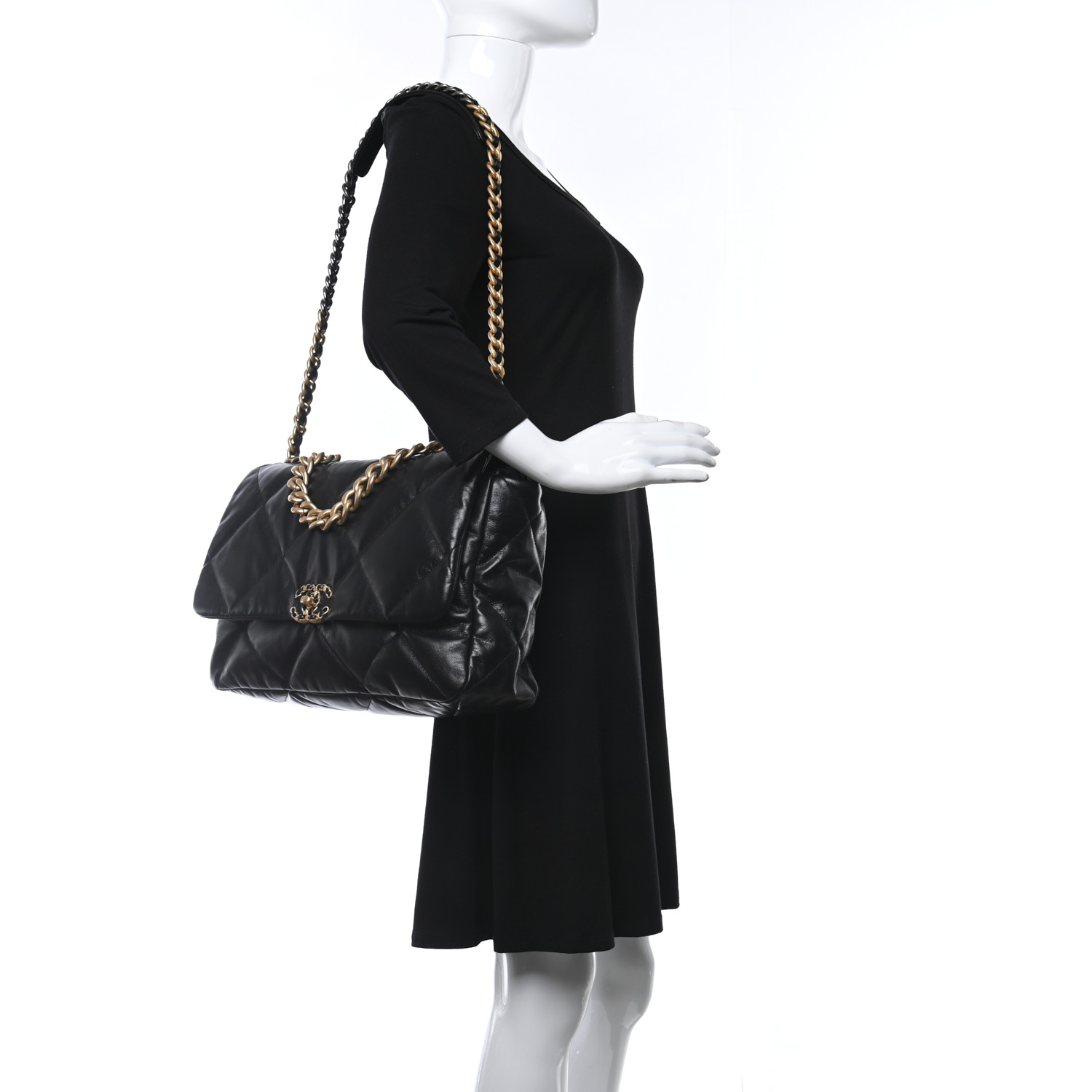 Lambskin Quilted Maxi Chanel 19 Flap Black - FrasersFashion