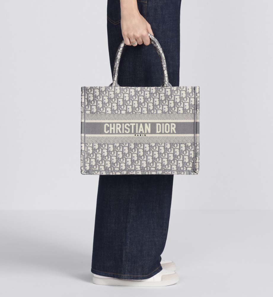 MEDIUM  BOOK TOTE - FrasersFashion