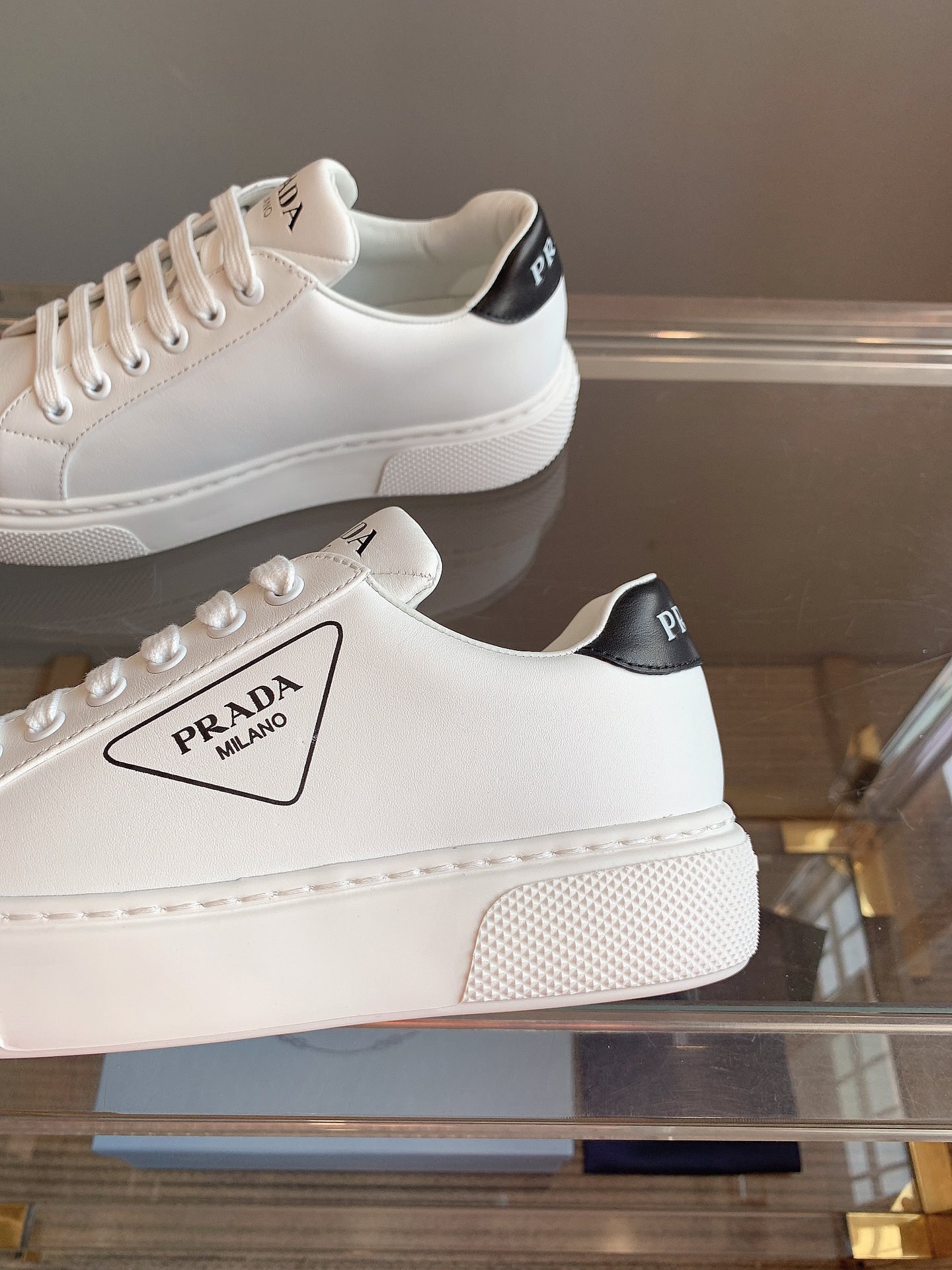 PRD classic couple white shoes 0724111201 0724111201 - FrasersFashion