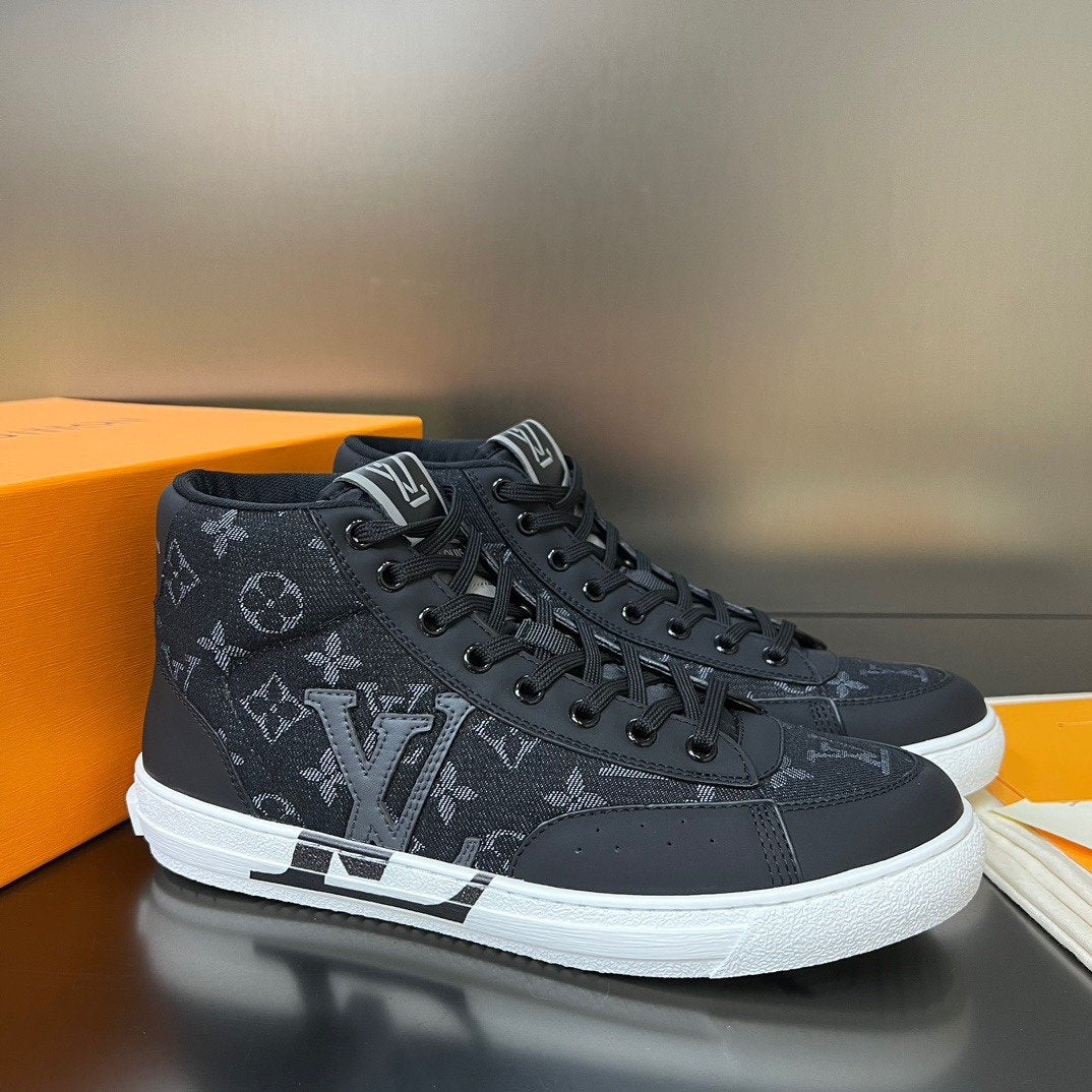 Casual V Logo Printed High Top Sneakers 08231208LTJ06 - FrasersFashion