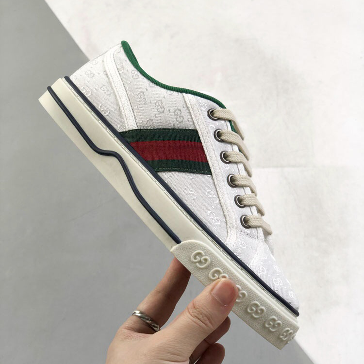 White Couple Canvas Print Retro Casual Sneakers XC070529901 - FrasersFashion