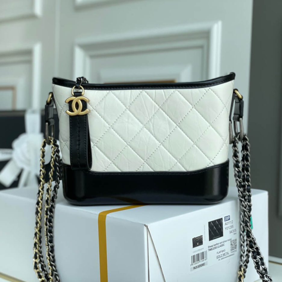 CHANEL’S GABRIELLE SMALL HOBO BAG A91810 - FrasersFashion