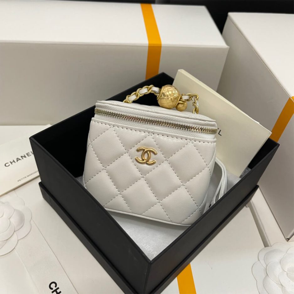 Chanel SMALL VANITY WITH CHAIN AP1447 - FrasersFashion