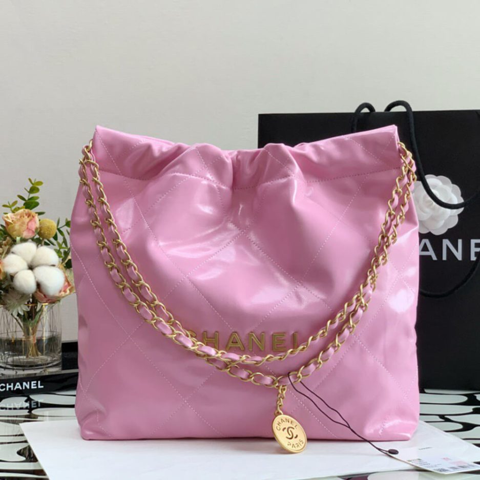 CHANEL 22 SMALL HANDBAG AS3260 - FrasersFashion