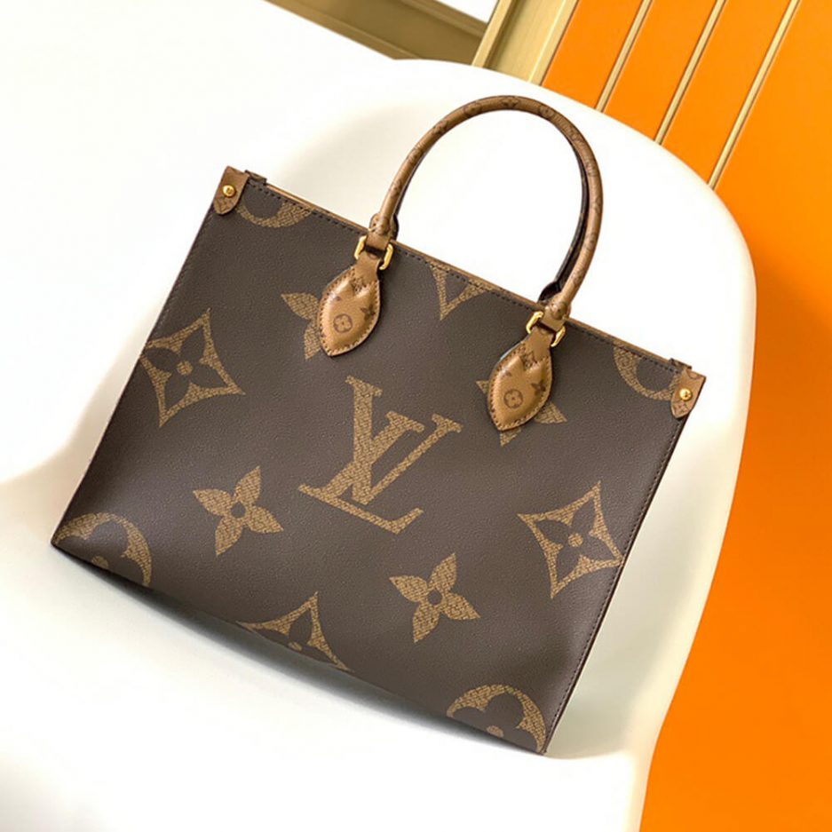 Louis Vuitton ONTHEGO PM - FrasersFashion