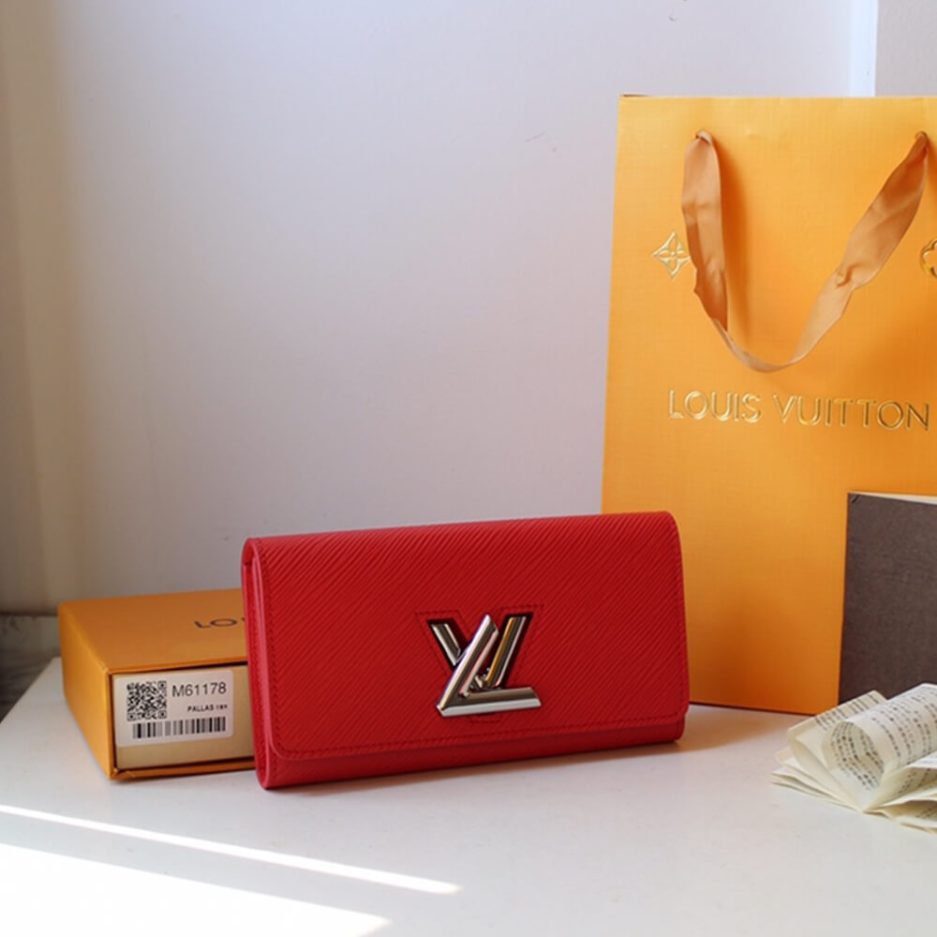 Louis Vuitton TWIST WALLET - FrasersFashion