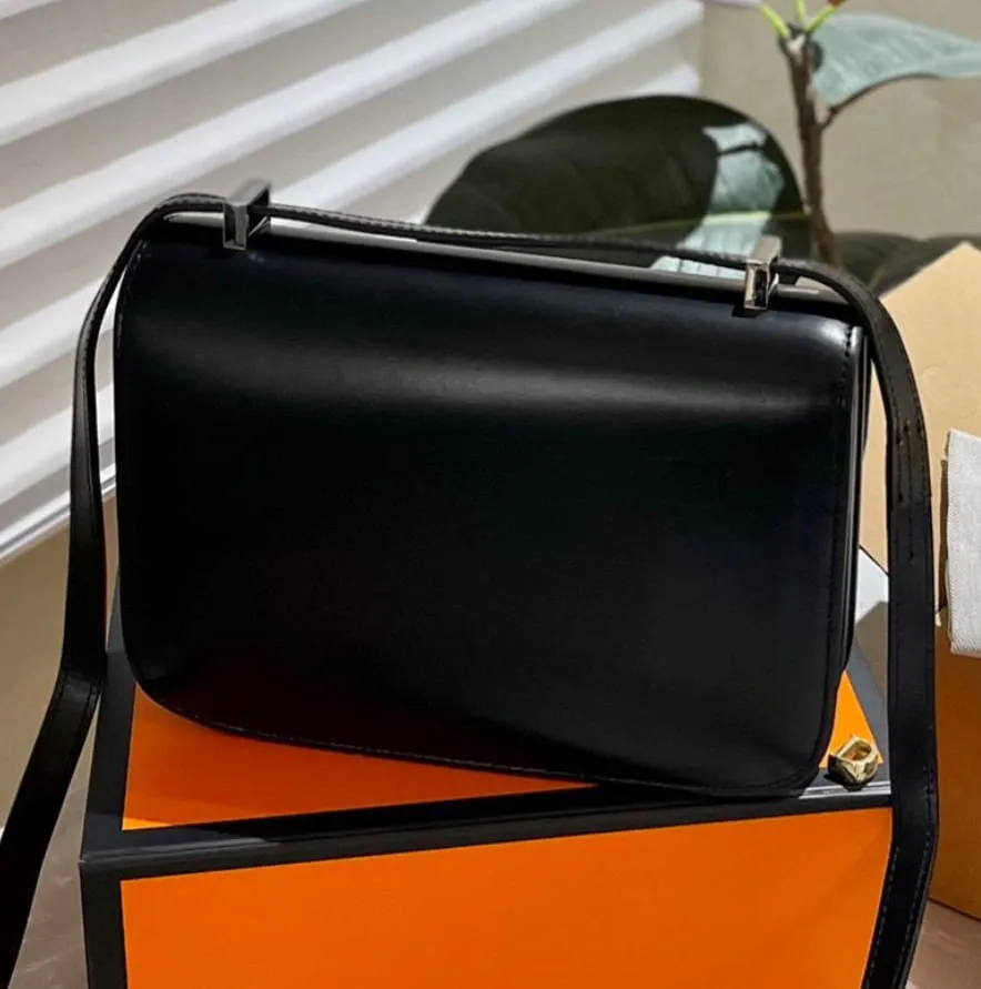 HERMES EVERCALF CONSTANCE 18 BLACK - FrasersFashion