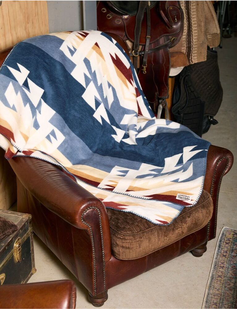 Kayce Blanket