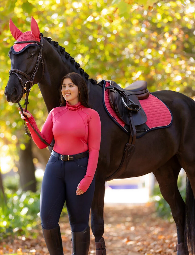 Suede Close Contact Square Saddle Pad