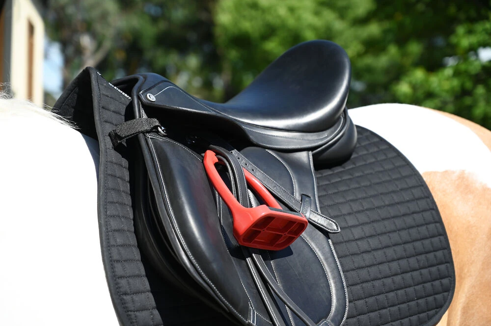 Aluminum Wide Tread Grip Stirrups