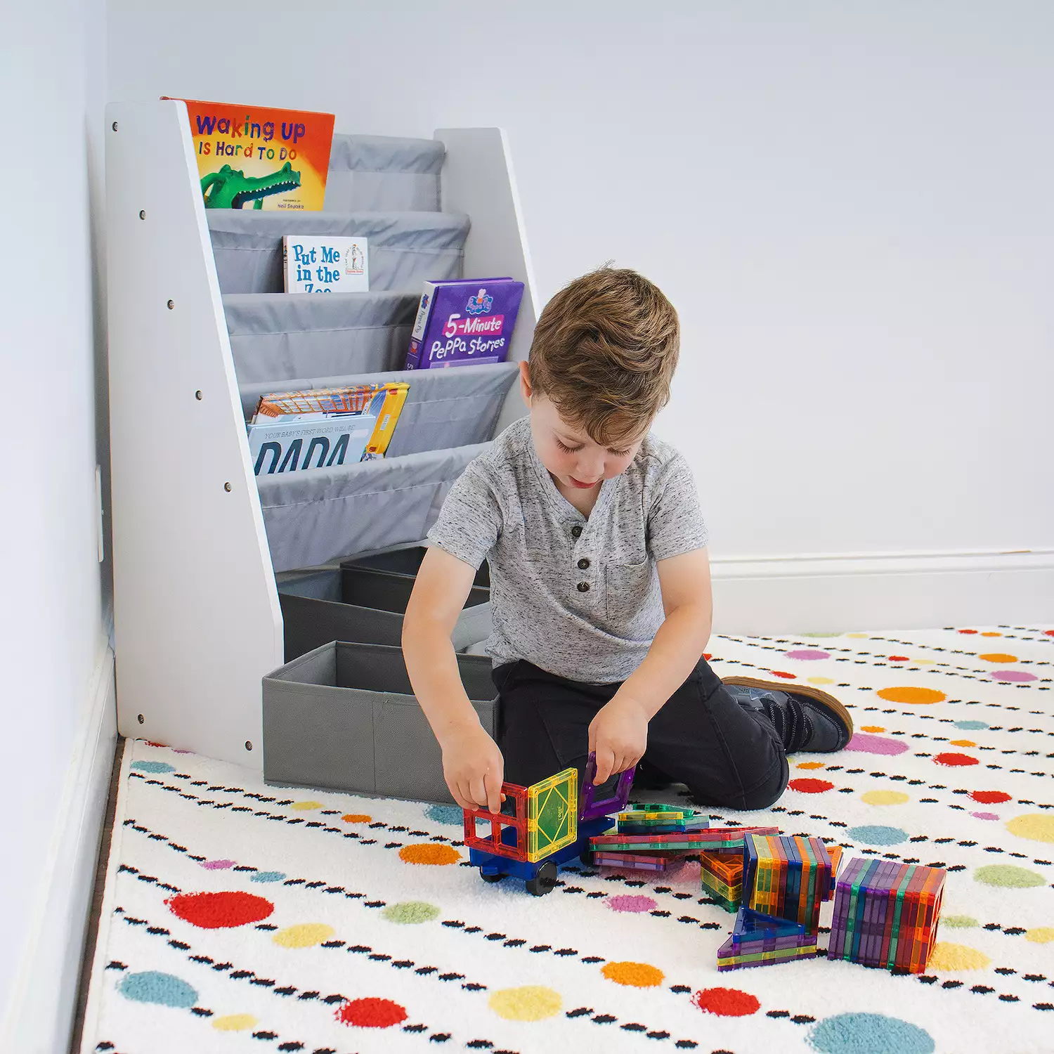 Humble Crew Springfield Kids Bookshelf 4 Tier Book Storage and Fabric Bin Organizer, Grey/White