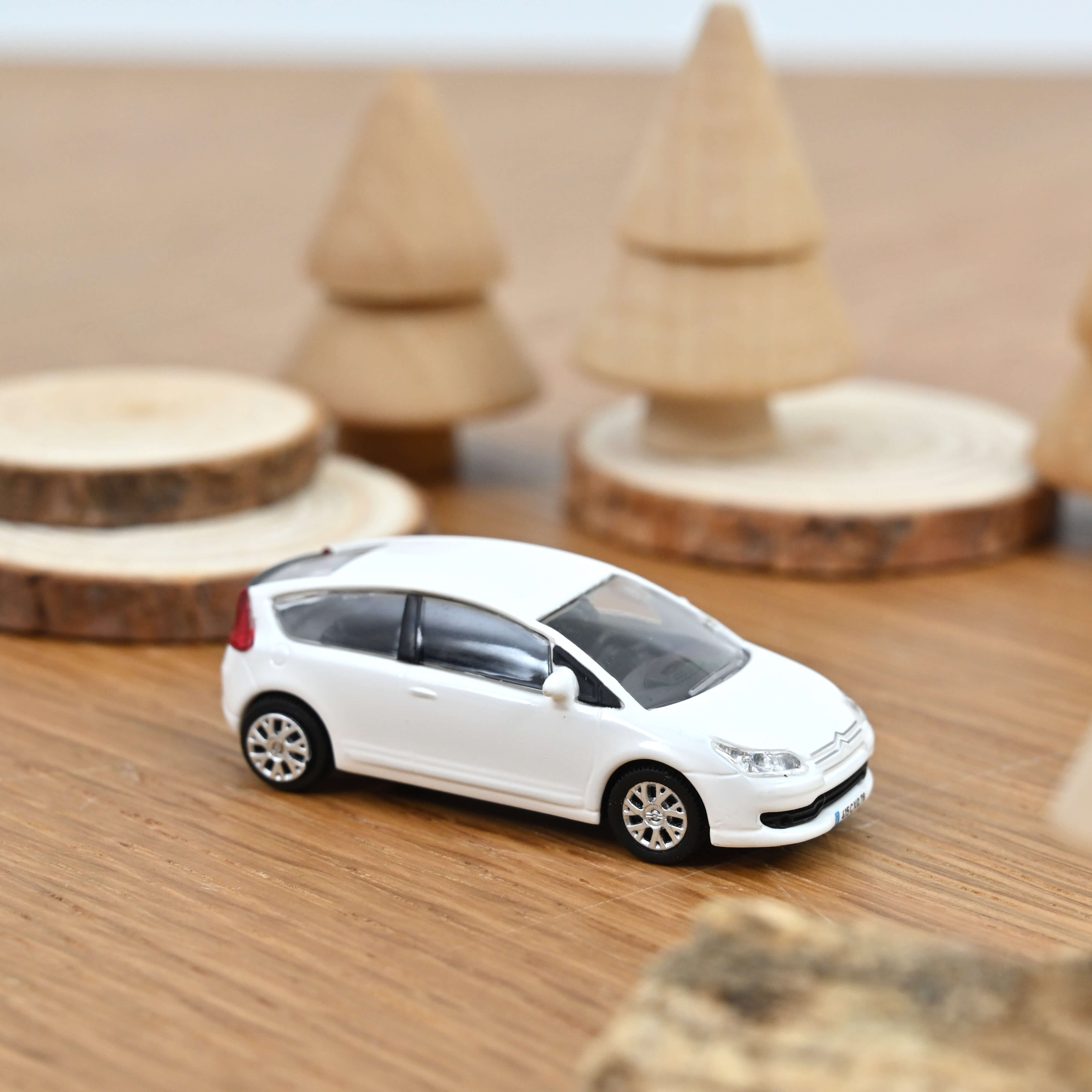 Citroën C4 Coupé 2004 White 1:87