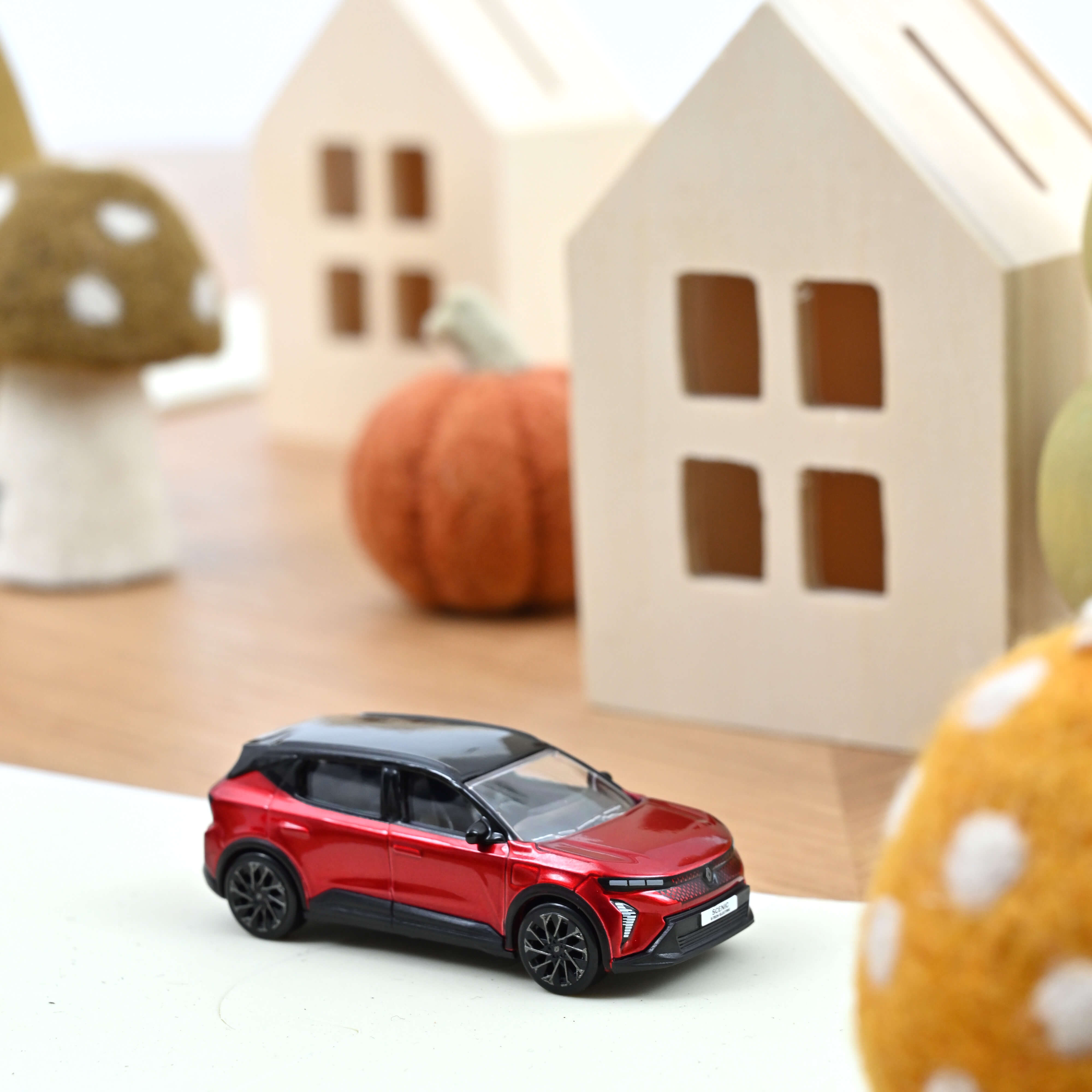 Renault Scenic E-Tech 100% Electric 2024 Flame Red 1:64