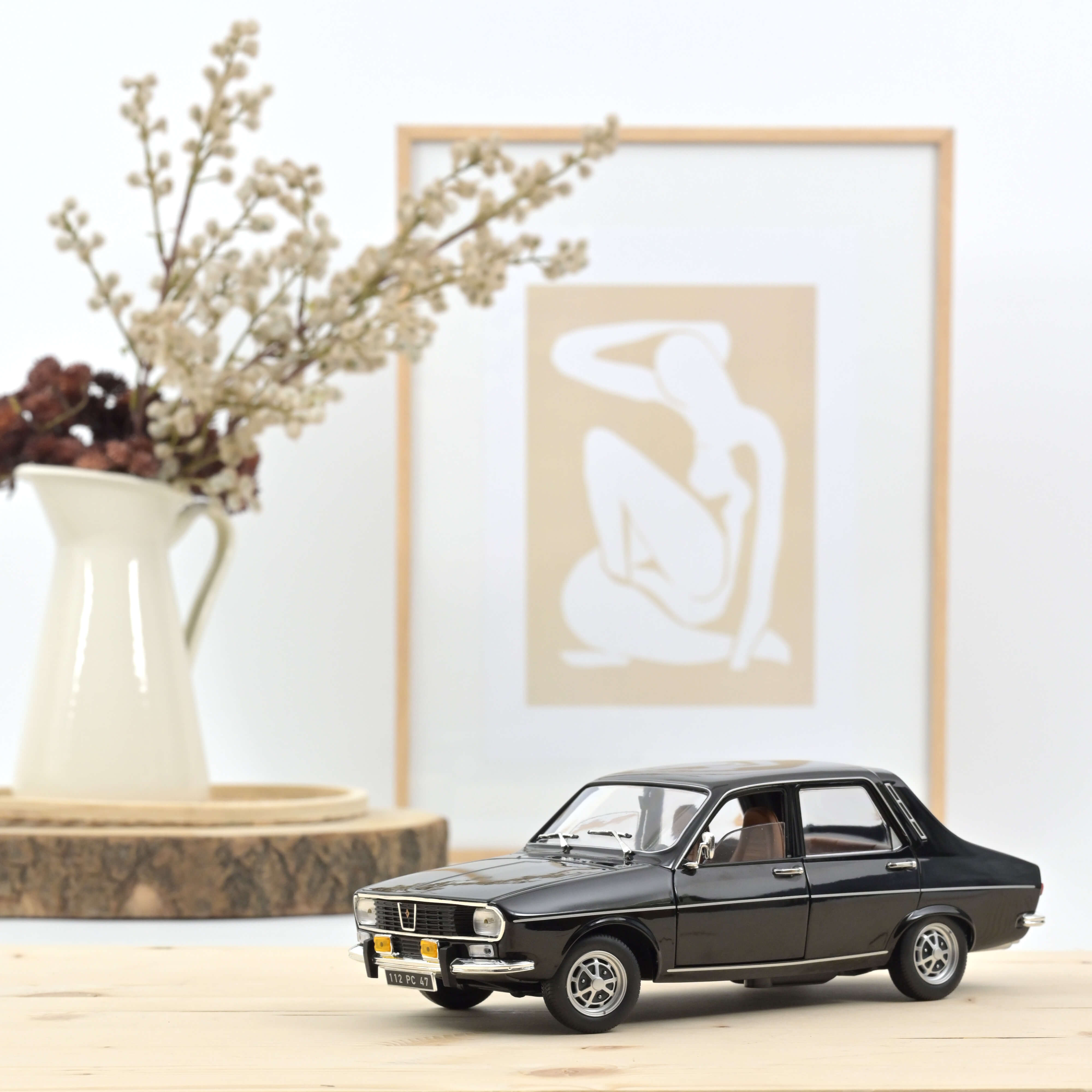 Renault 12 TS 1973 Black 1:18 - 400pcs