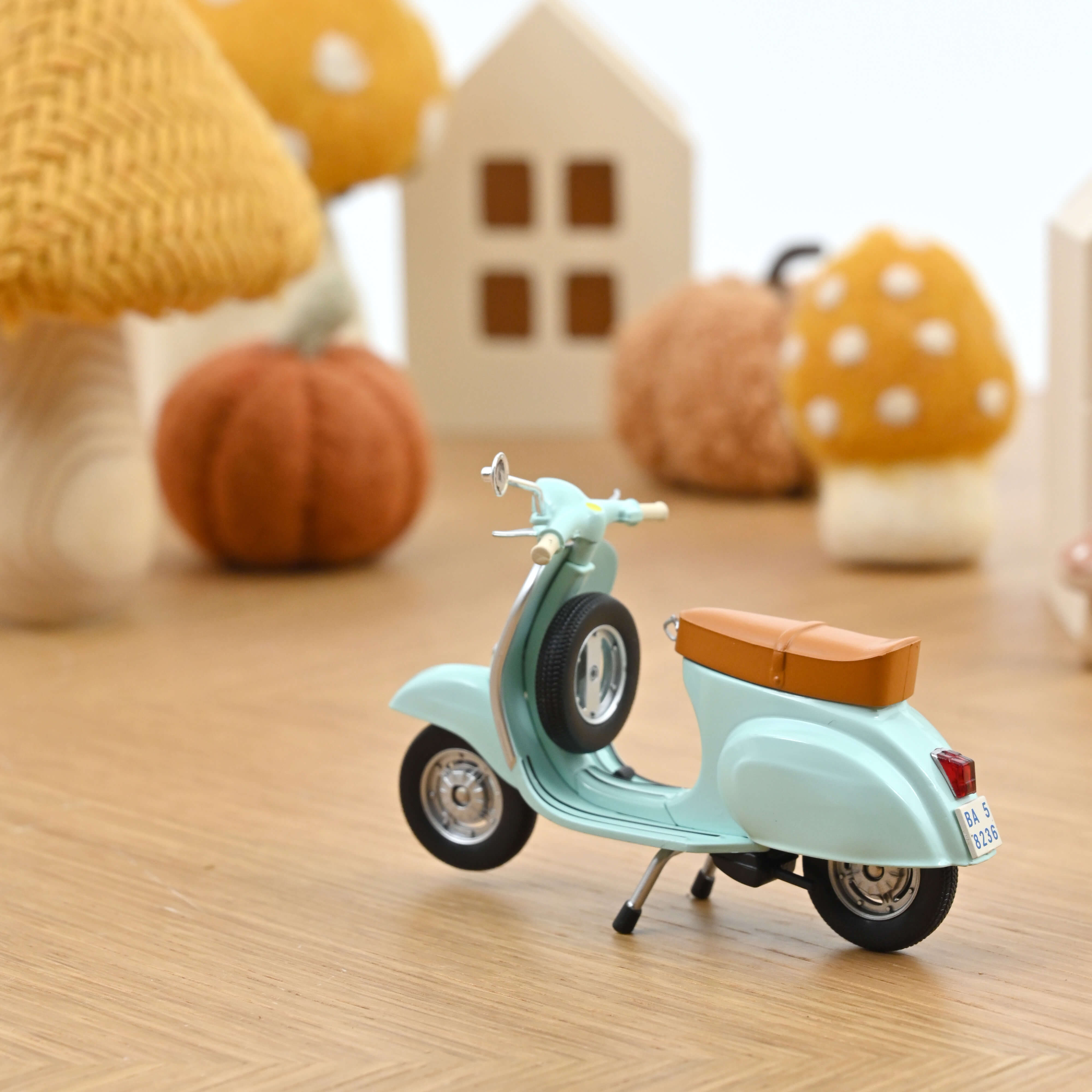 Vespa 50 N 1969 Acqua Marina Blue 1:18