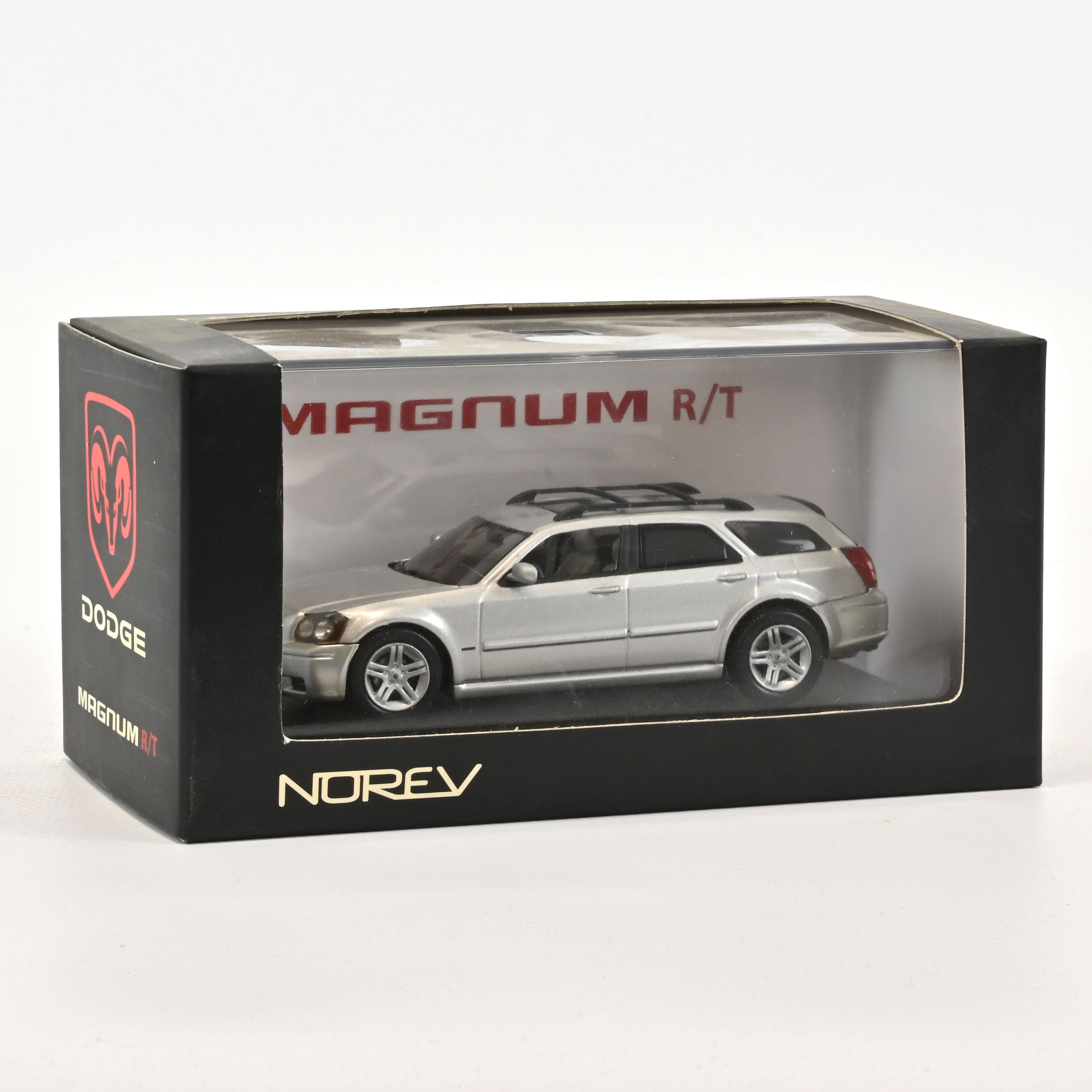 Dodge Magnum RT 2006 Bright Silver Metallic 2006 1:43