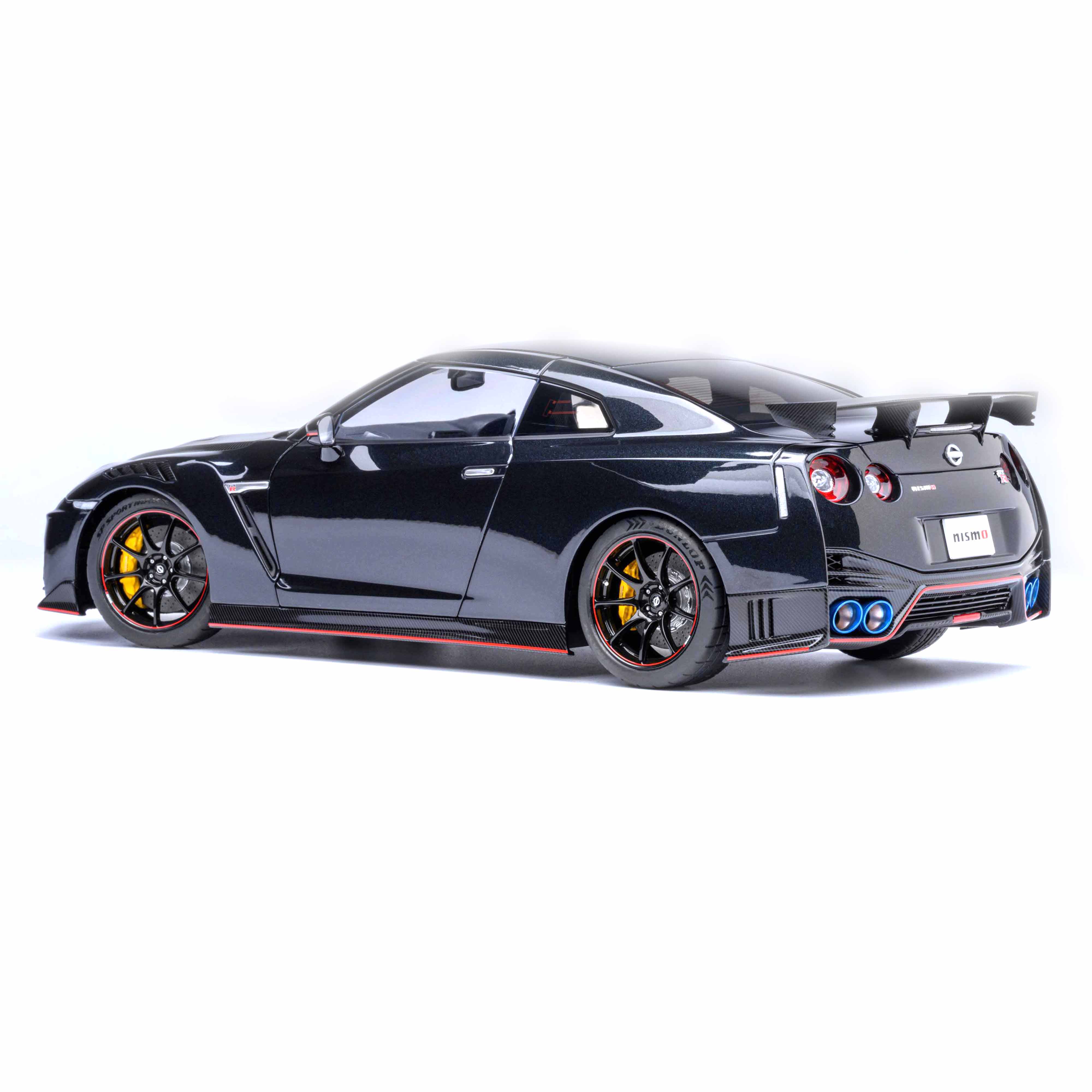 Nissan GT-R (R35) NISMO 2022 Edition Meteor Flake Black Pearl 1:18