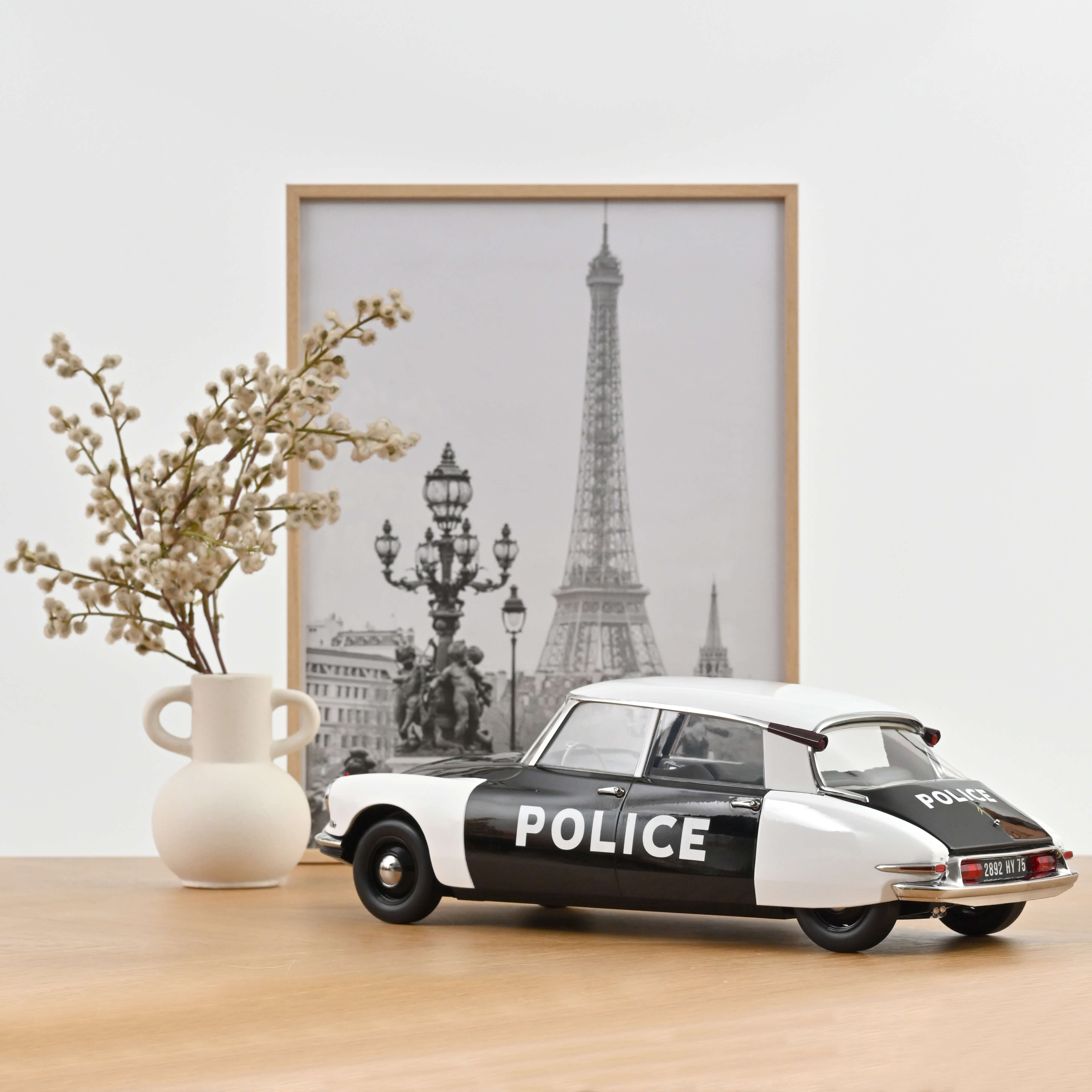 Citroën ID 19 1959 Police Pie 1:12 - 150pcs