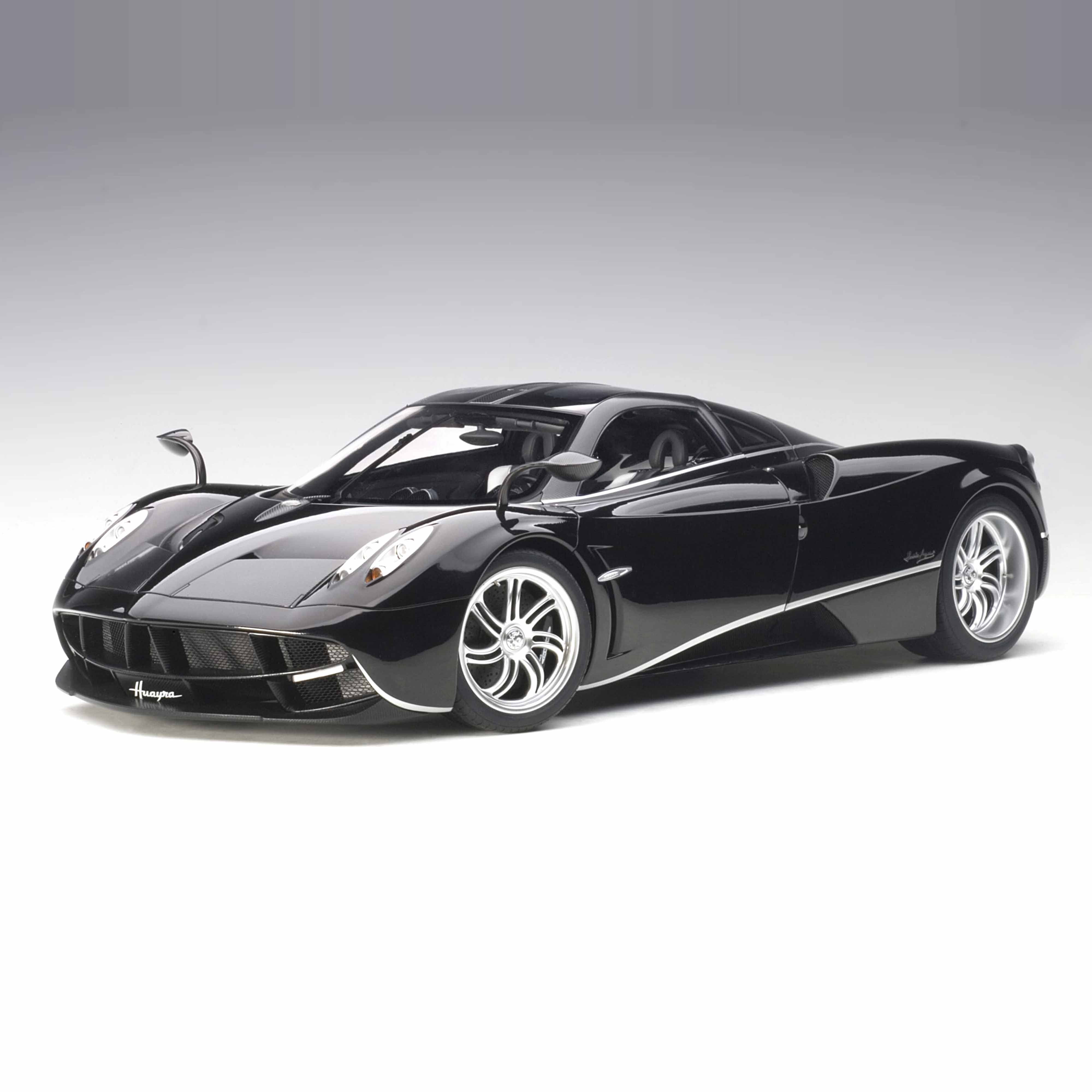 Pagani Huayra Black 1:12