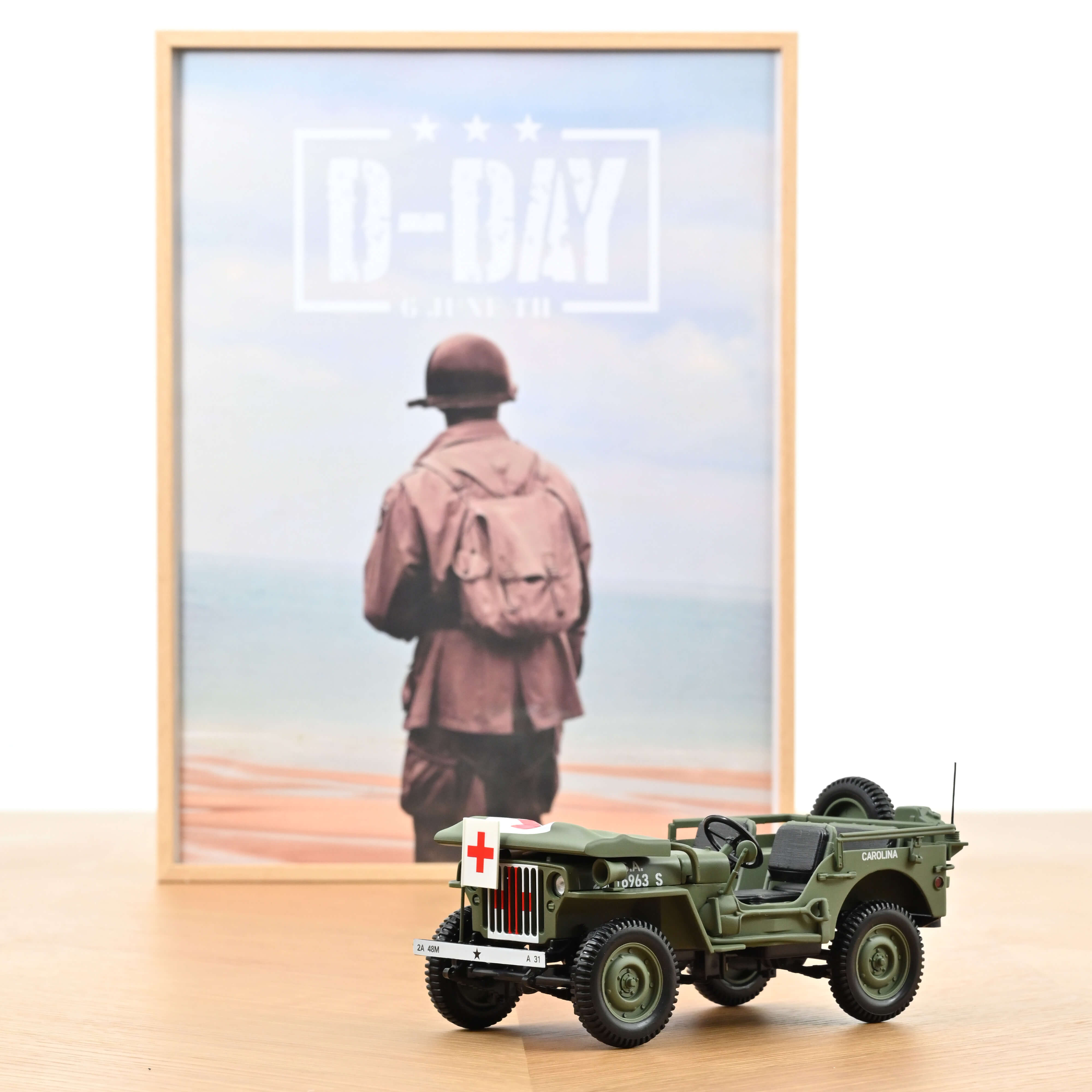 Jeep Army 1944 Ambulance 1:18 - 200pcs