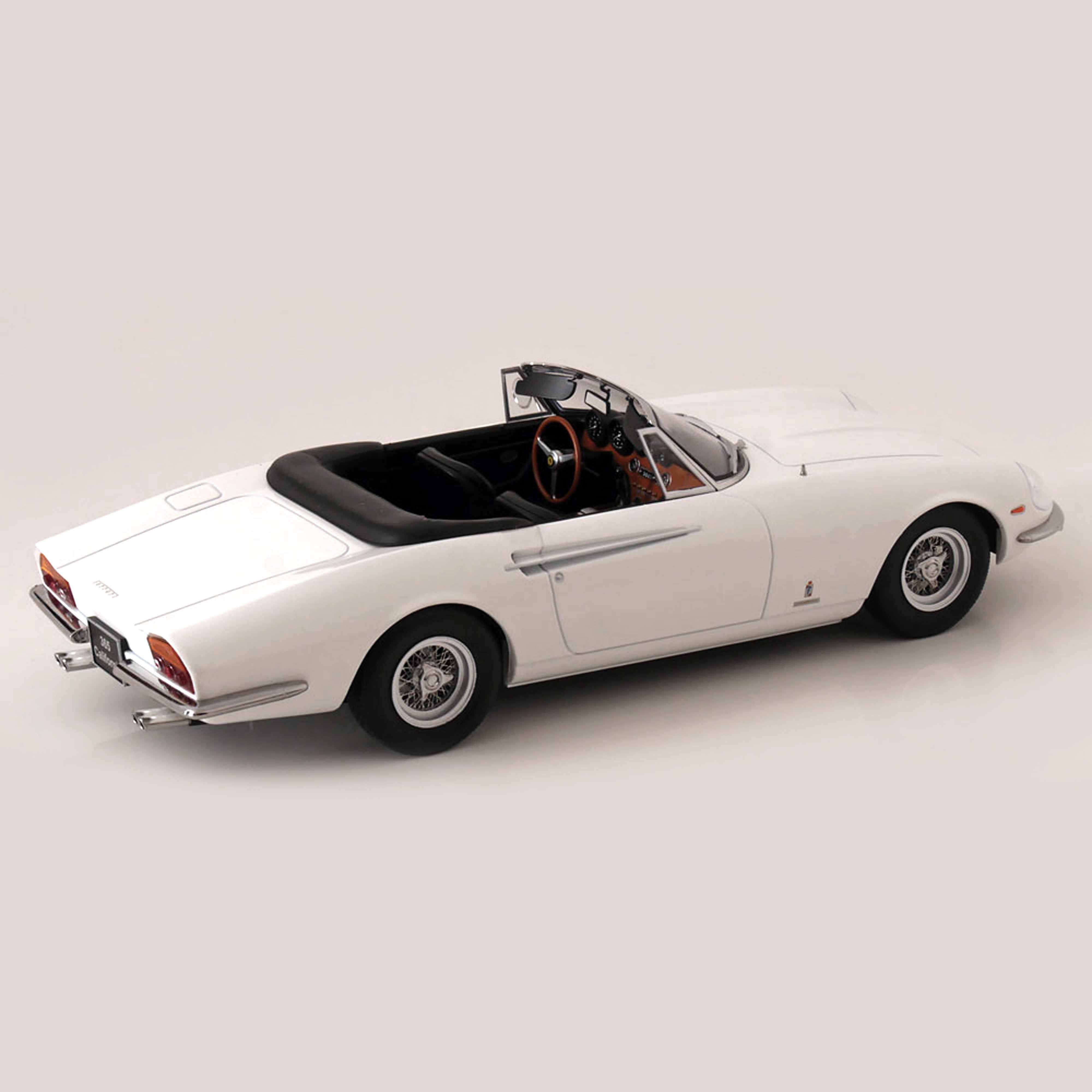 Ferrari 365 California Spyder 1966 White 1:18